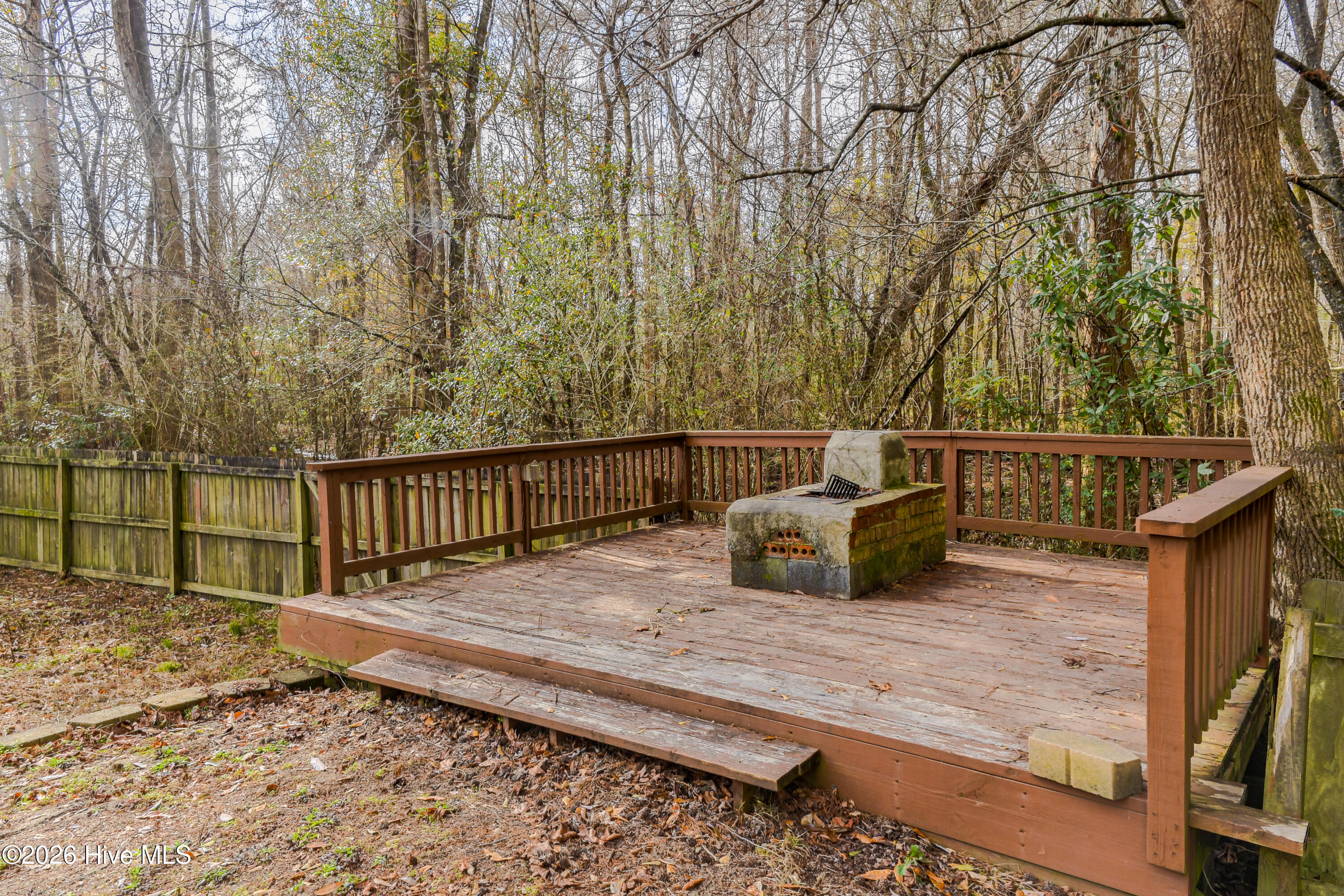 100547567 | Photo 38