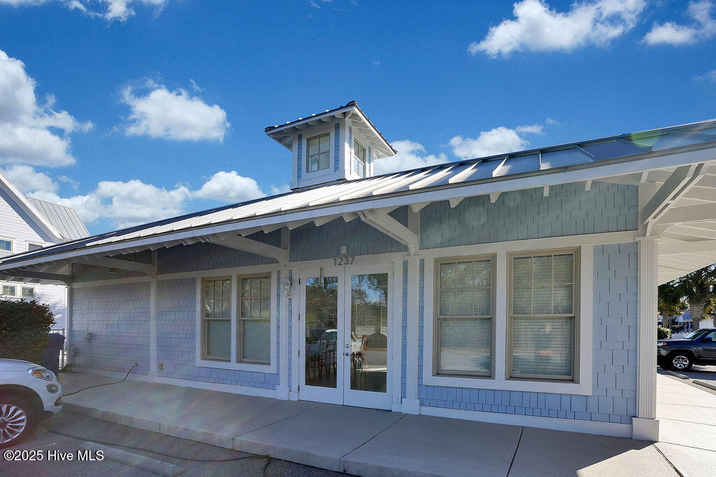 100538863 | Photo 41