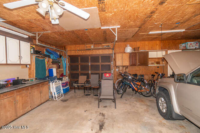 100528759 | Photo 45