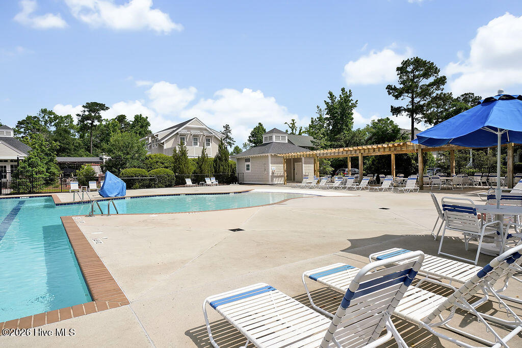 100549849 | Photo 49