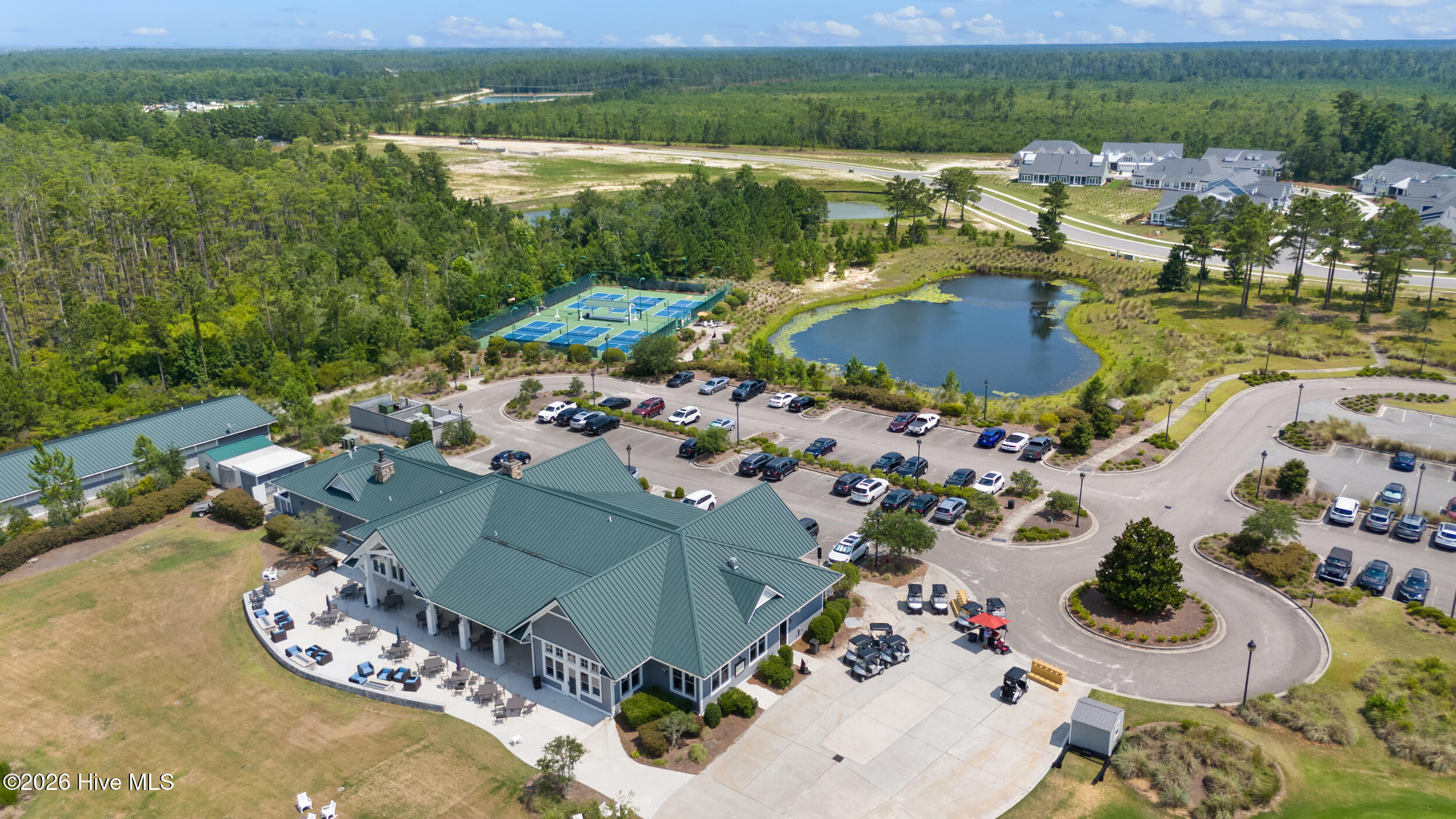 100567484 | Photo 64