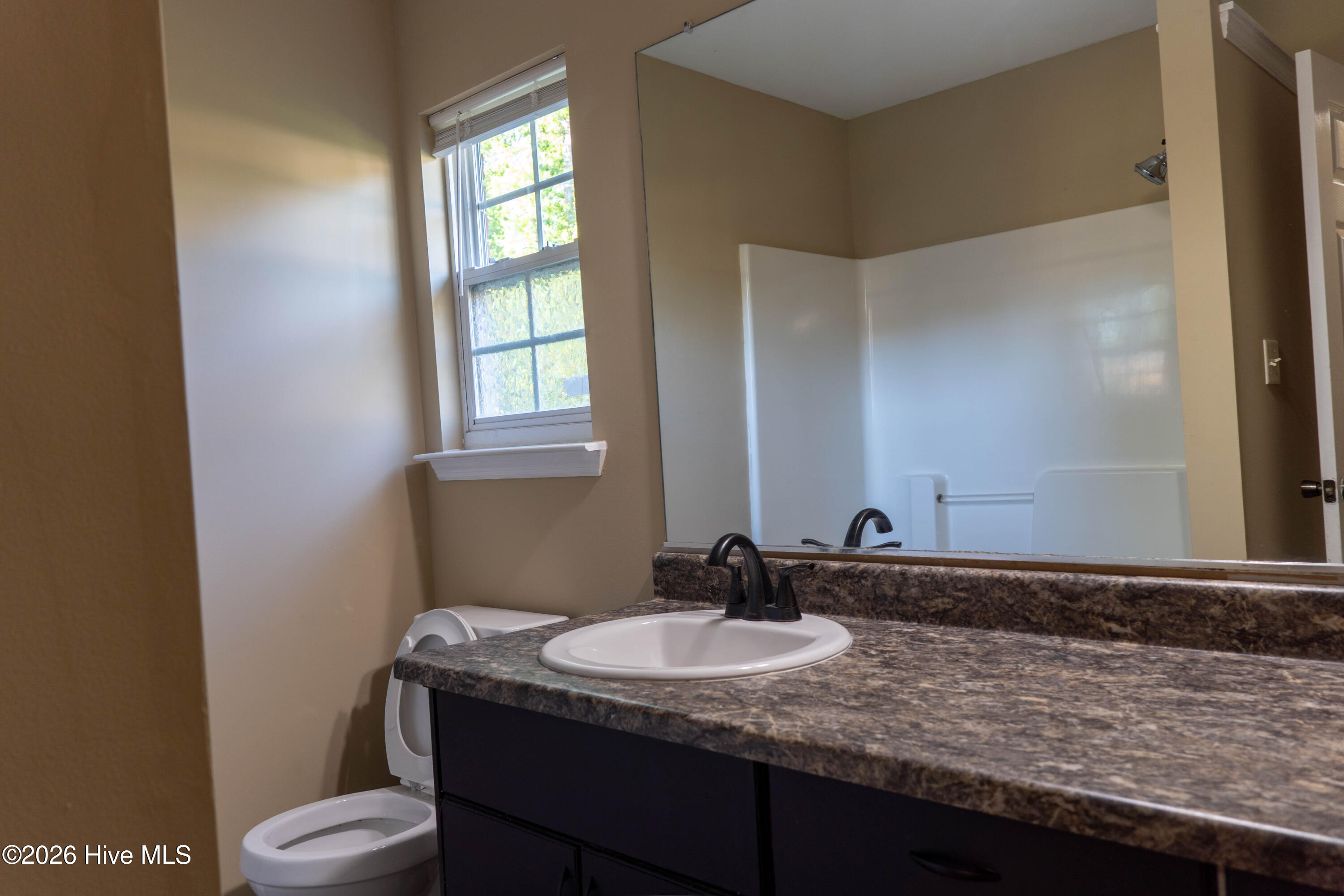 Guest Bathroom 2