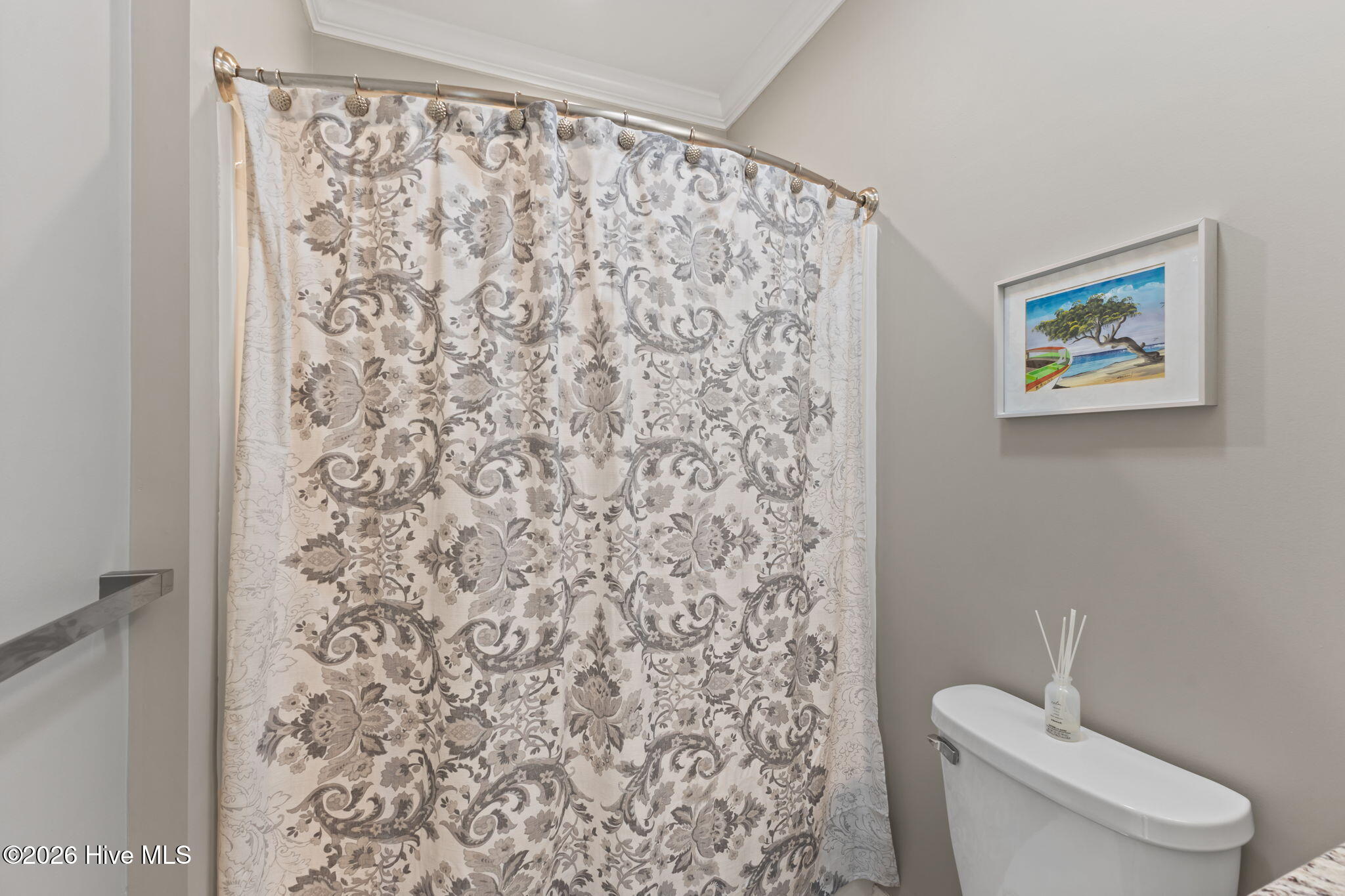 100560344 | Photo 51