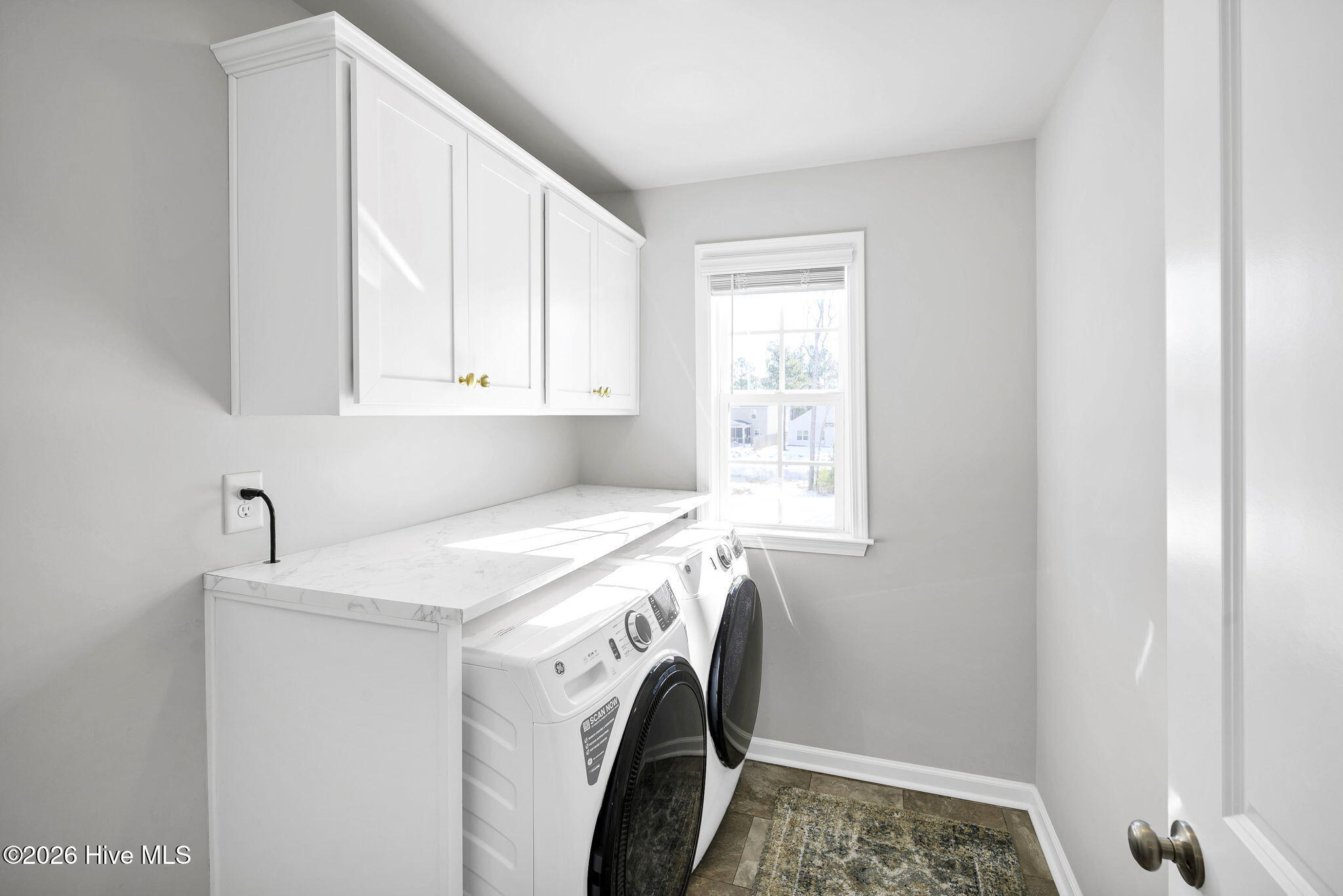 100552838 | Photo 32