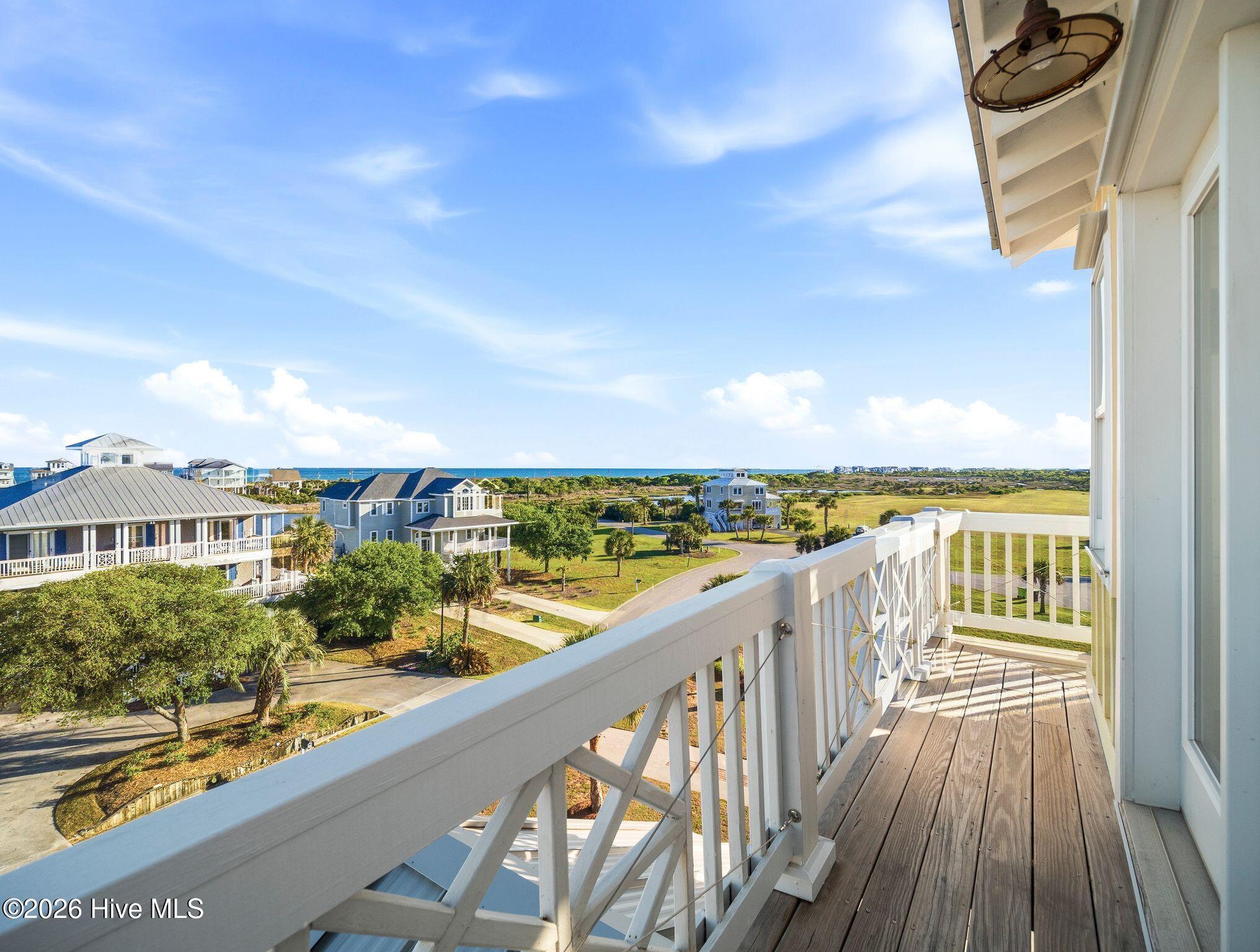 100569349 | Photo 83