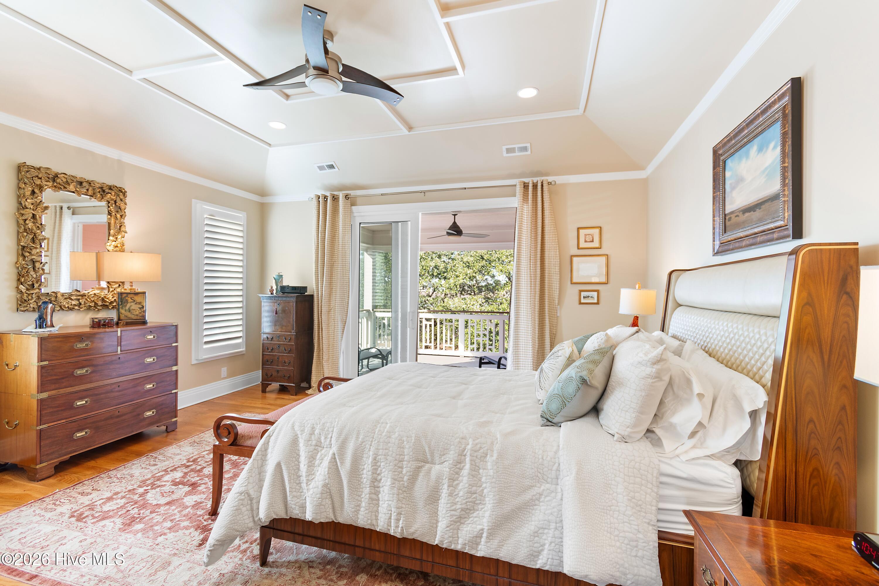 100549658 | Photo 28