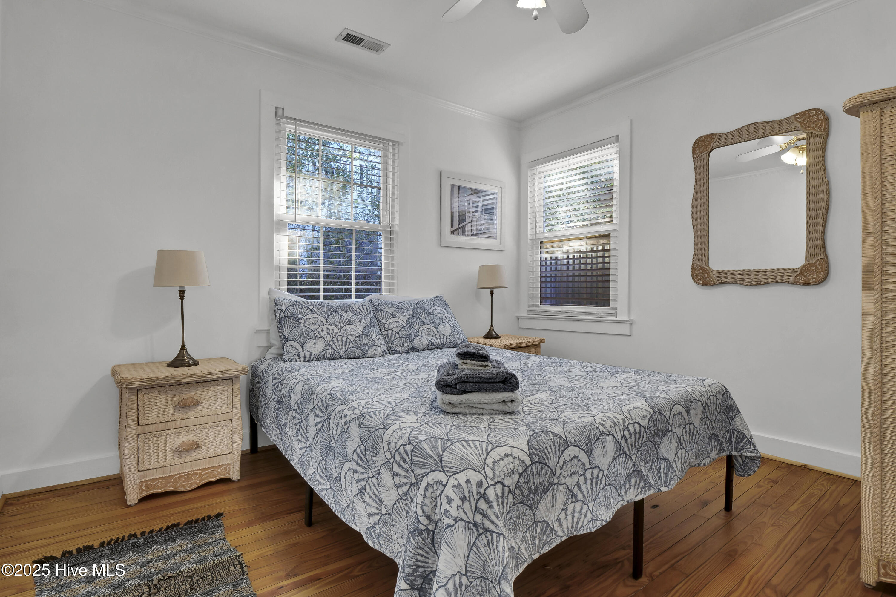 100537490 | Photo 25