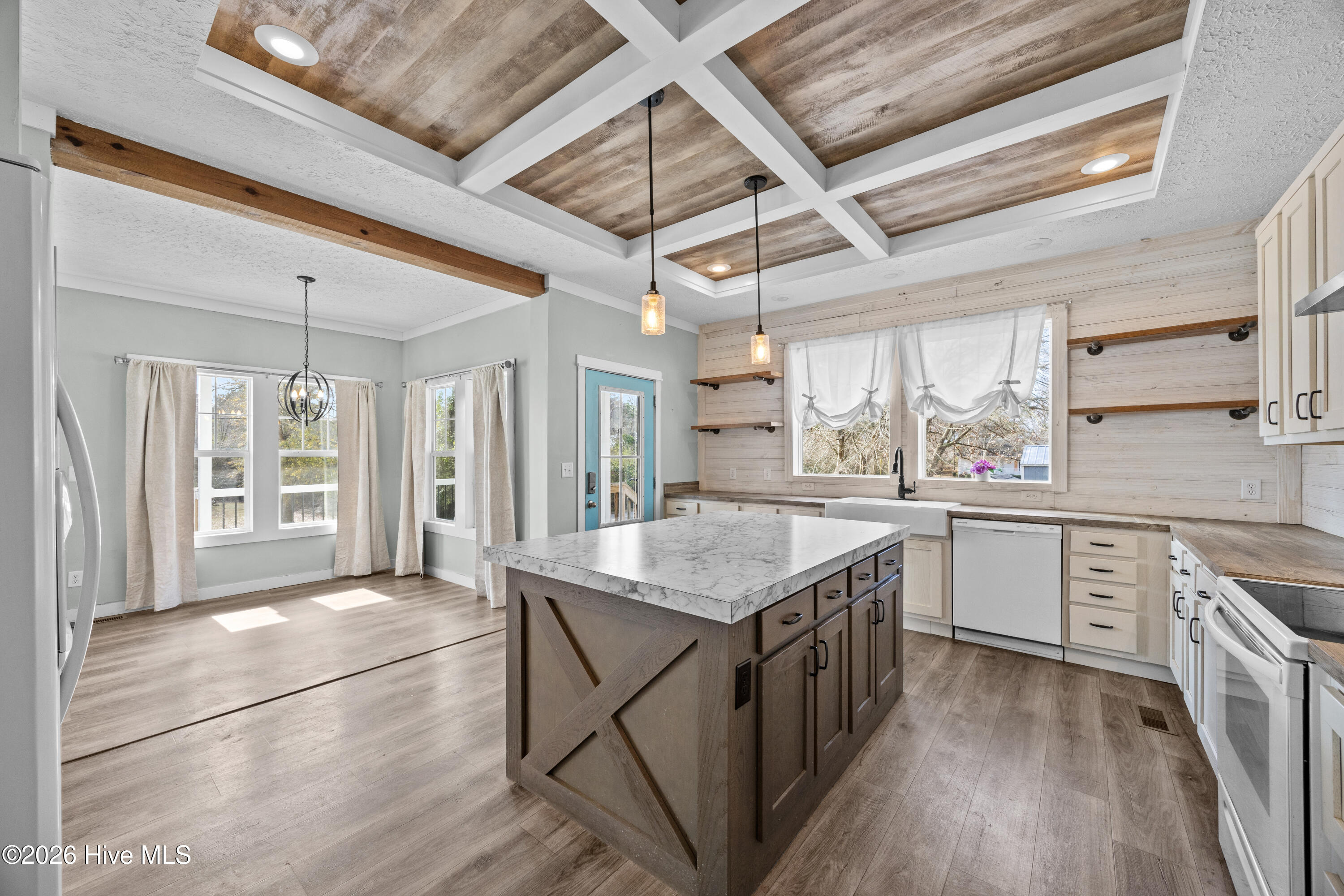 100559511 | Photo 13