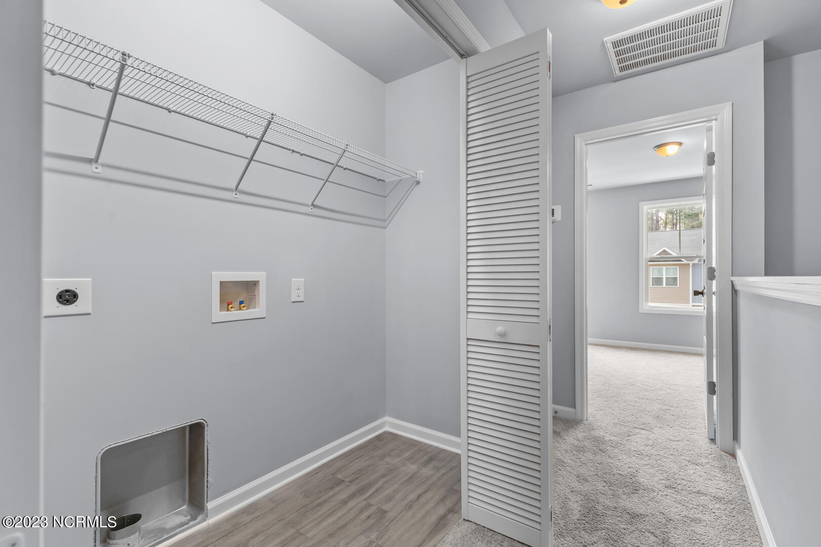 100555596 | Photo 25