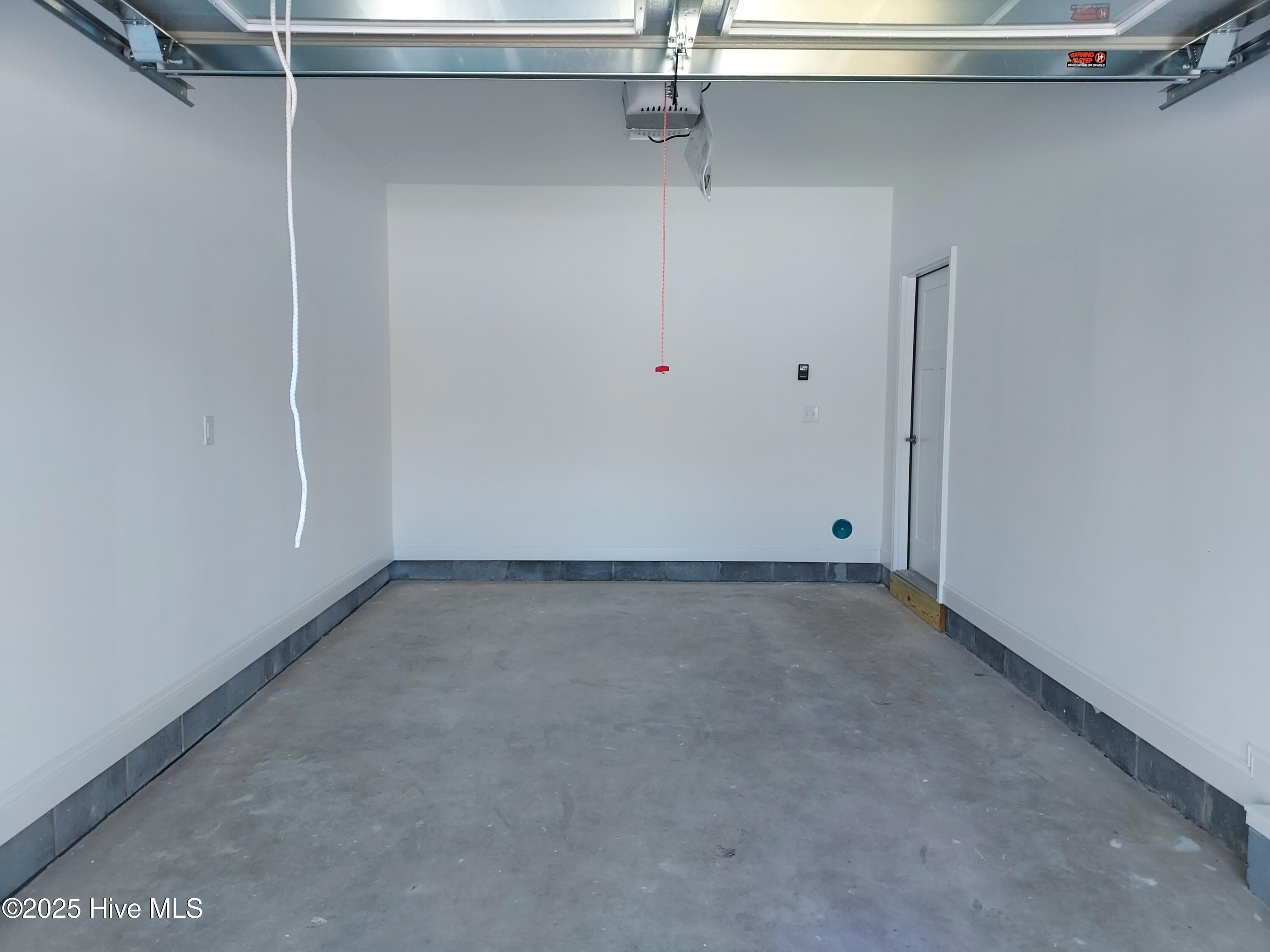 100506843 | Photo 22