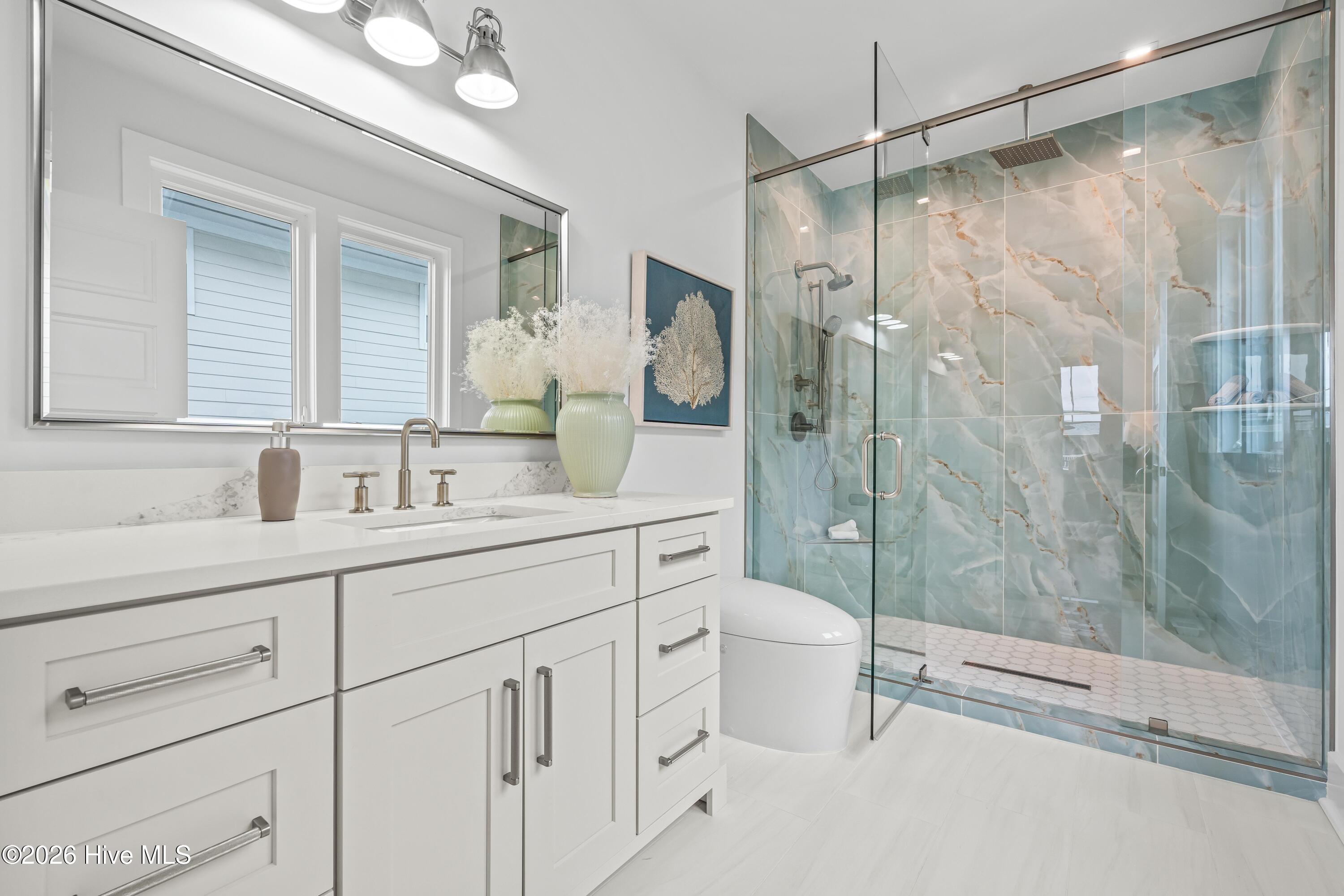 100558368 | Photo 52