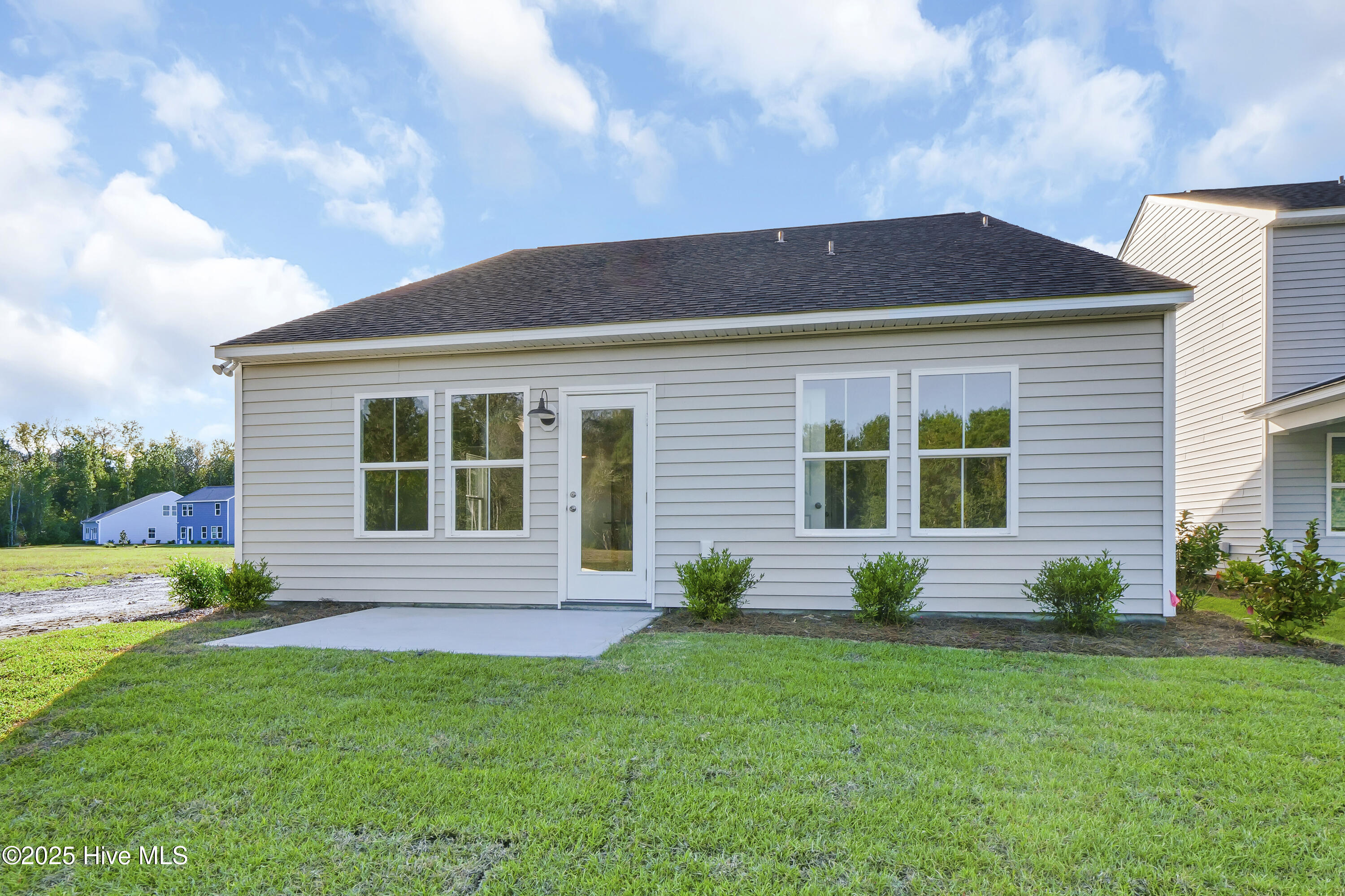 100524850 | Photo 34