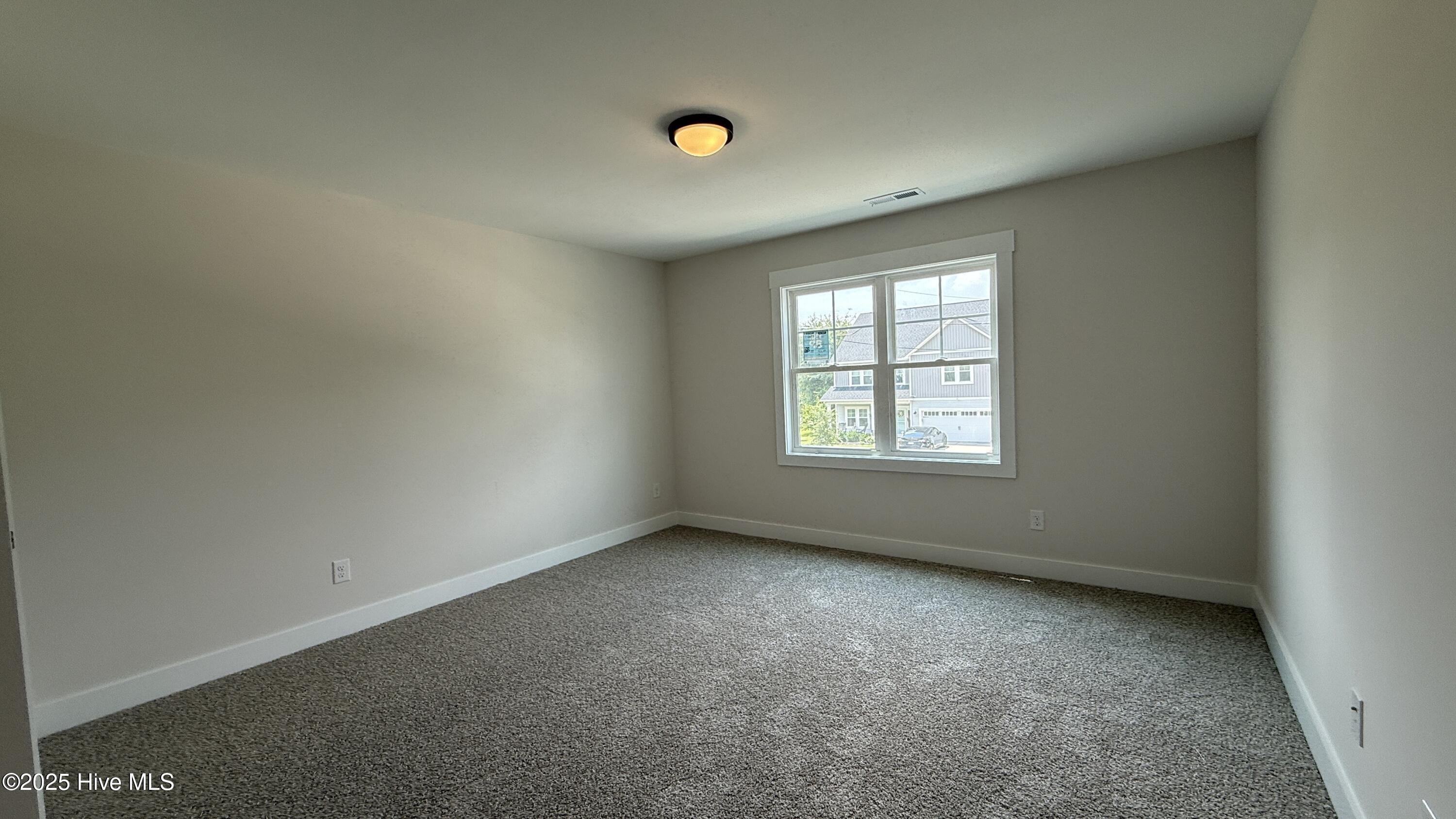 100500370 | Photo 25