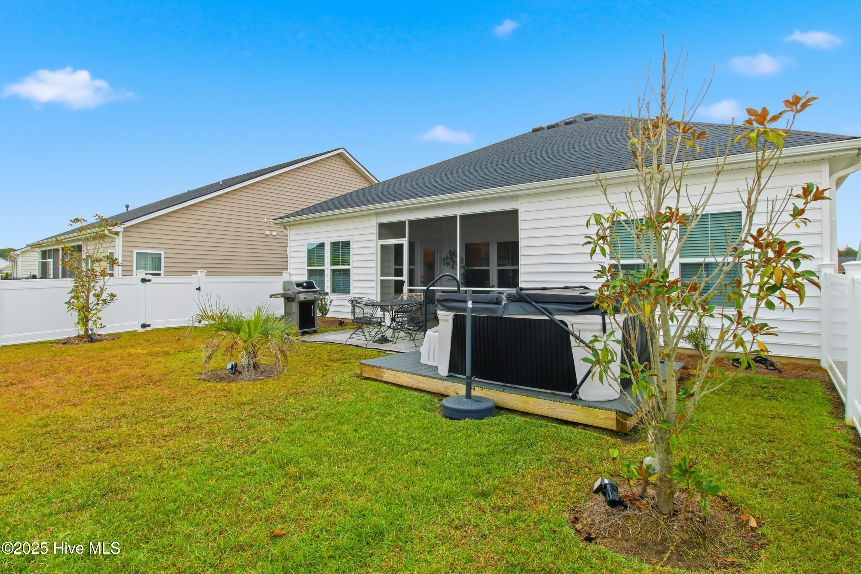 100538754 | Photo 27