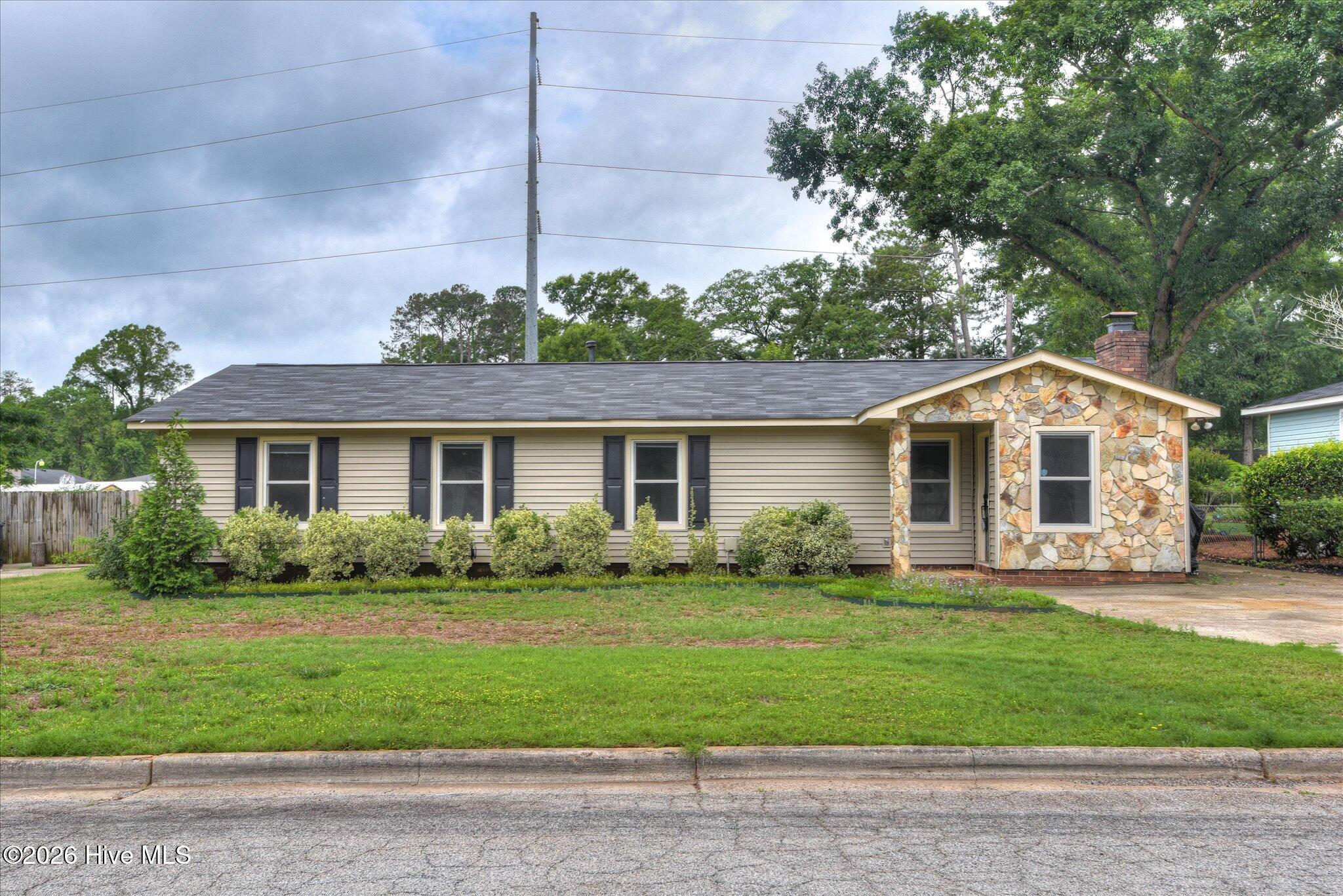 2440 Castlewood Drive