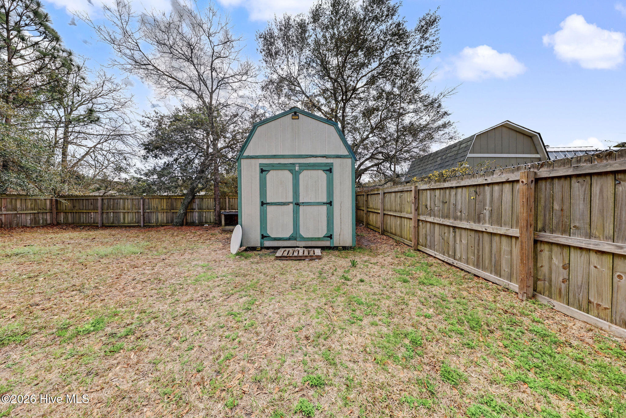 100559316 | Photo 14