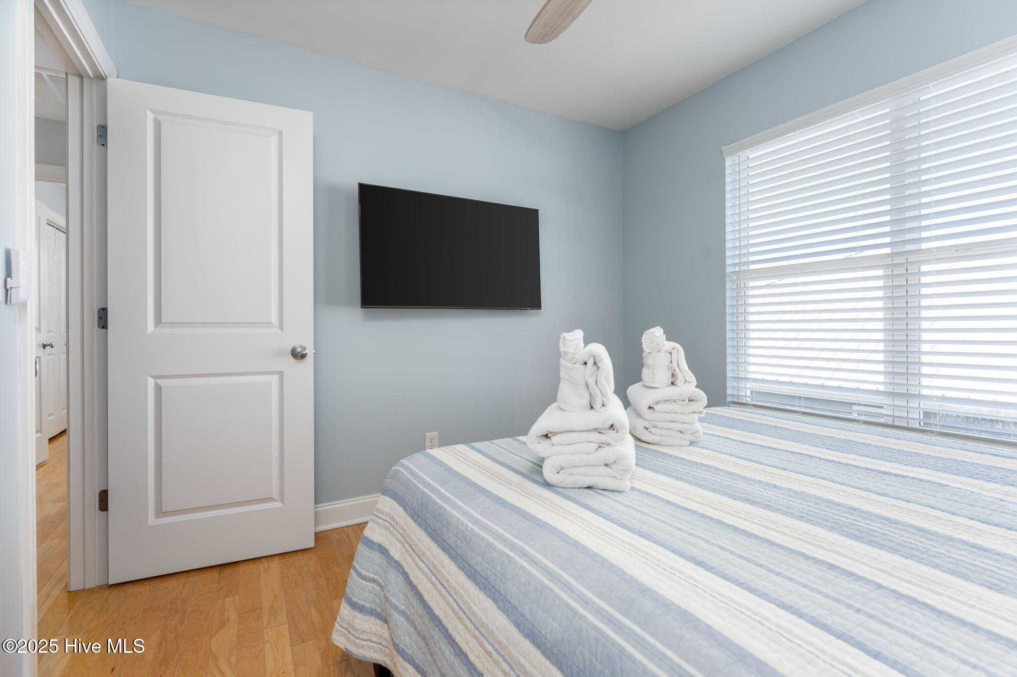 100525055 | Photo 10