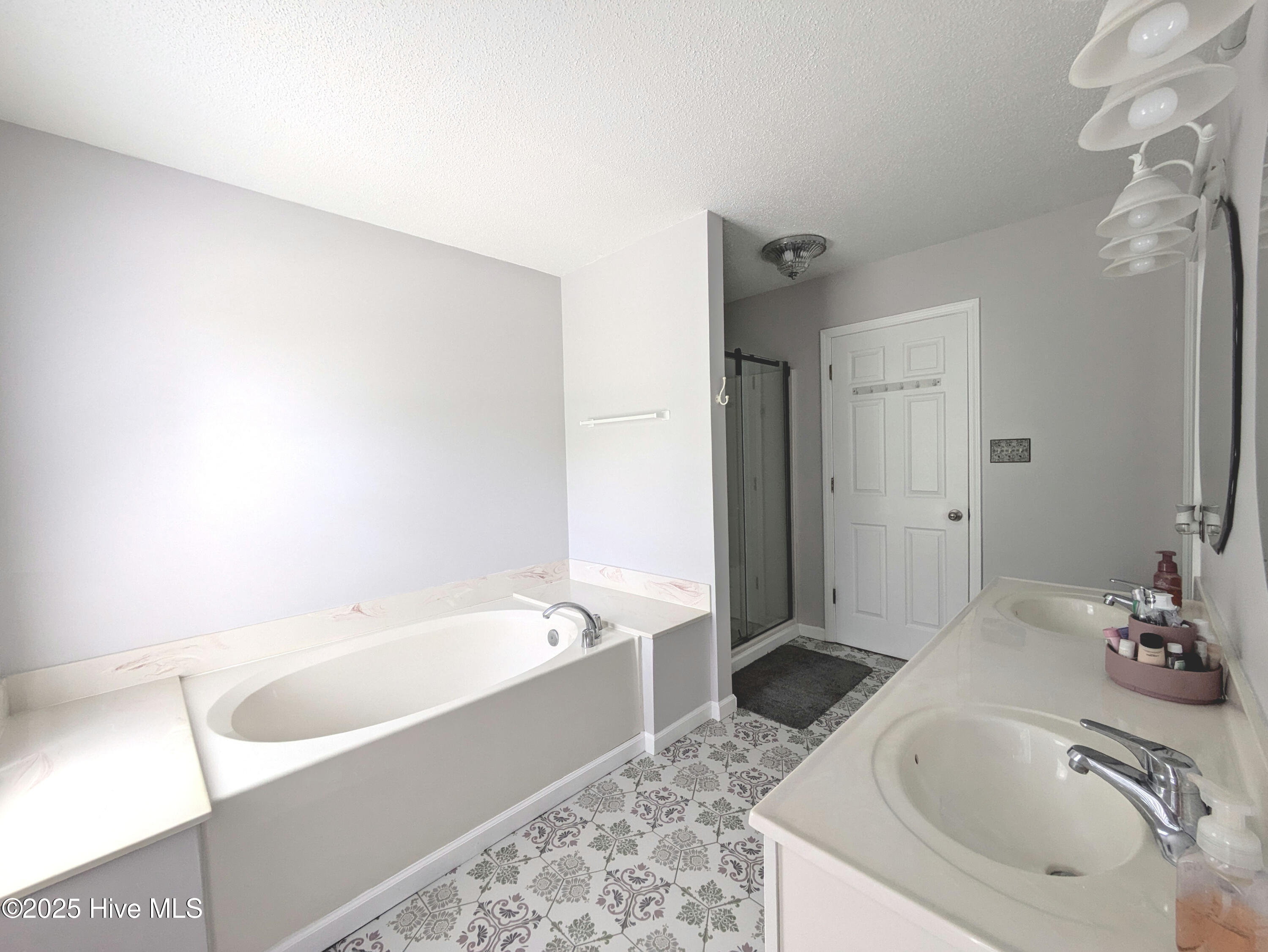 117 Longwood Drive, Stella, NC 28582 – photo 21: PXL_20250422_173951860_1