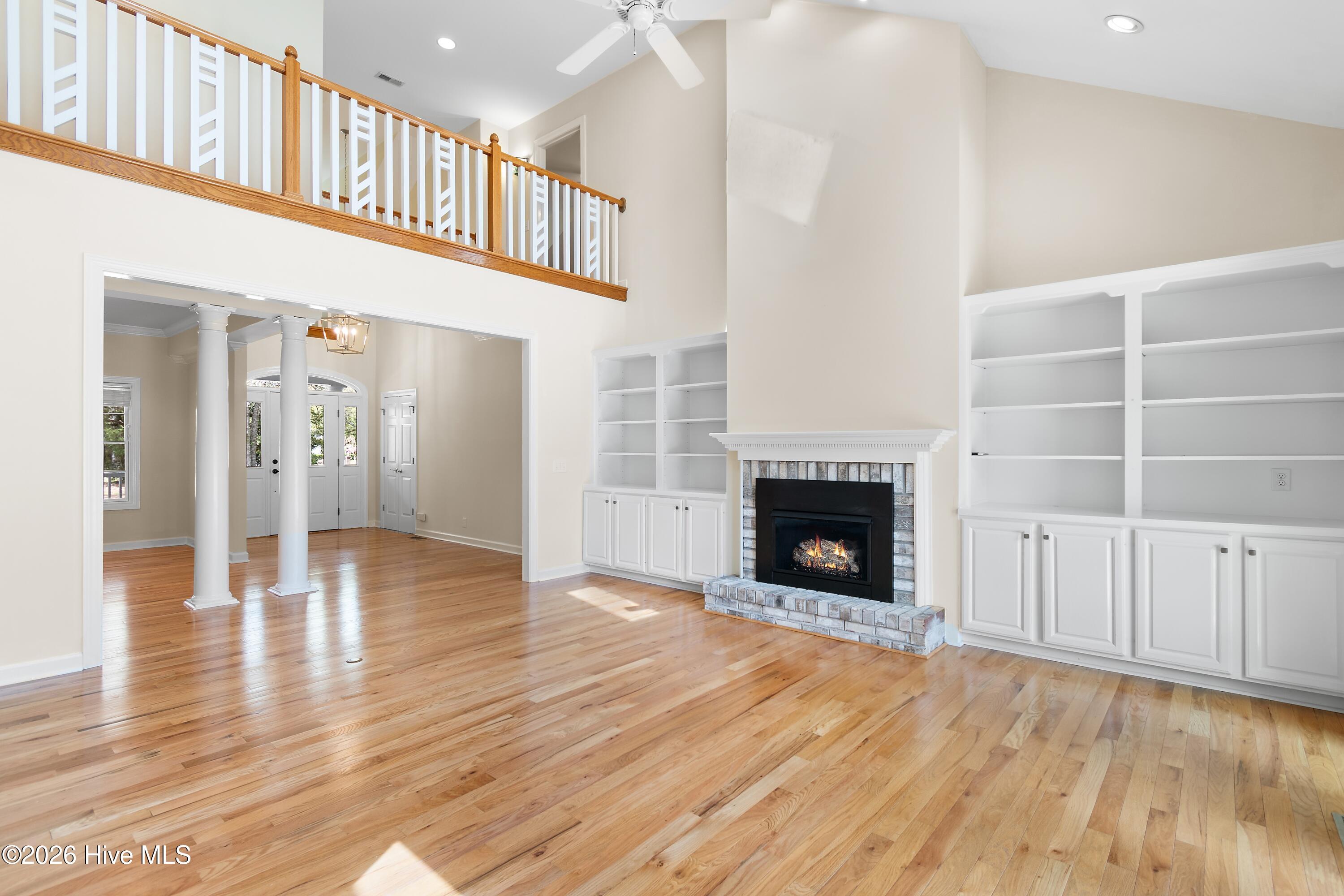 100527464 | Photo 26