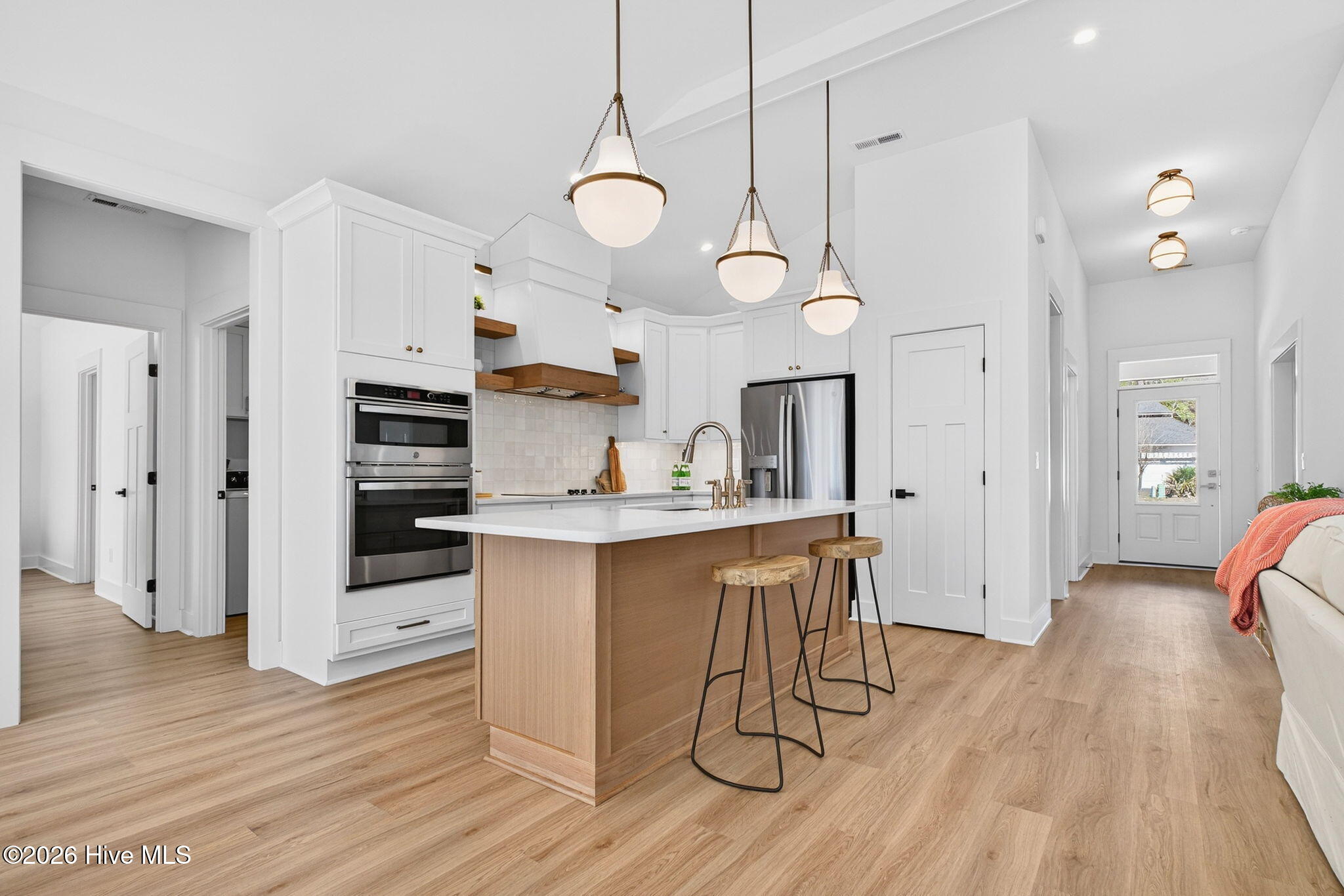 100559377 | Photo 10