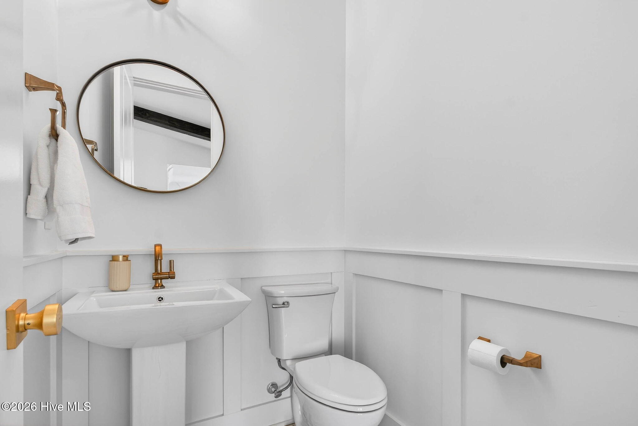 100560531 | Photo 31