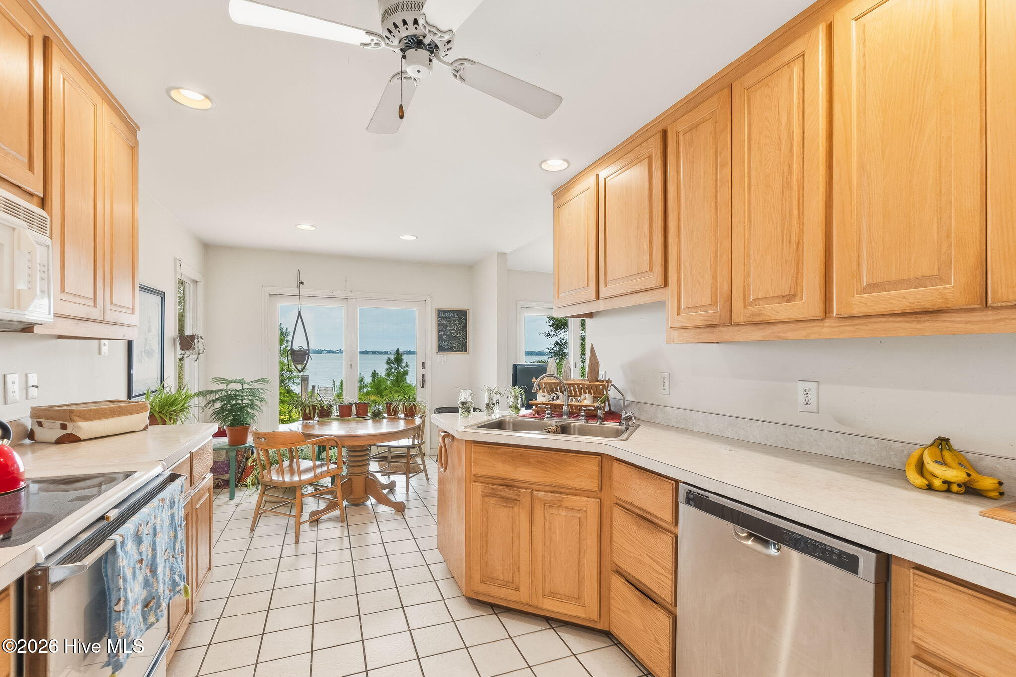 270 Oakleaf Drive,Pine Knoll Shores