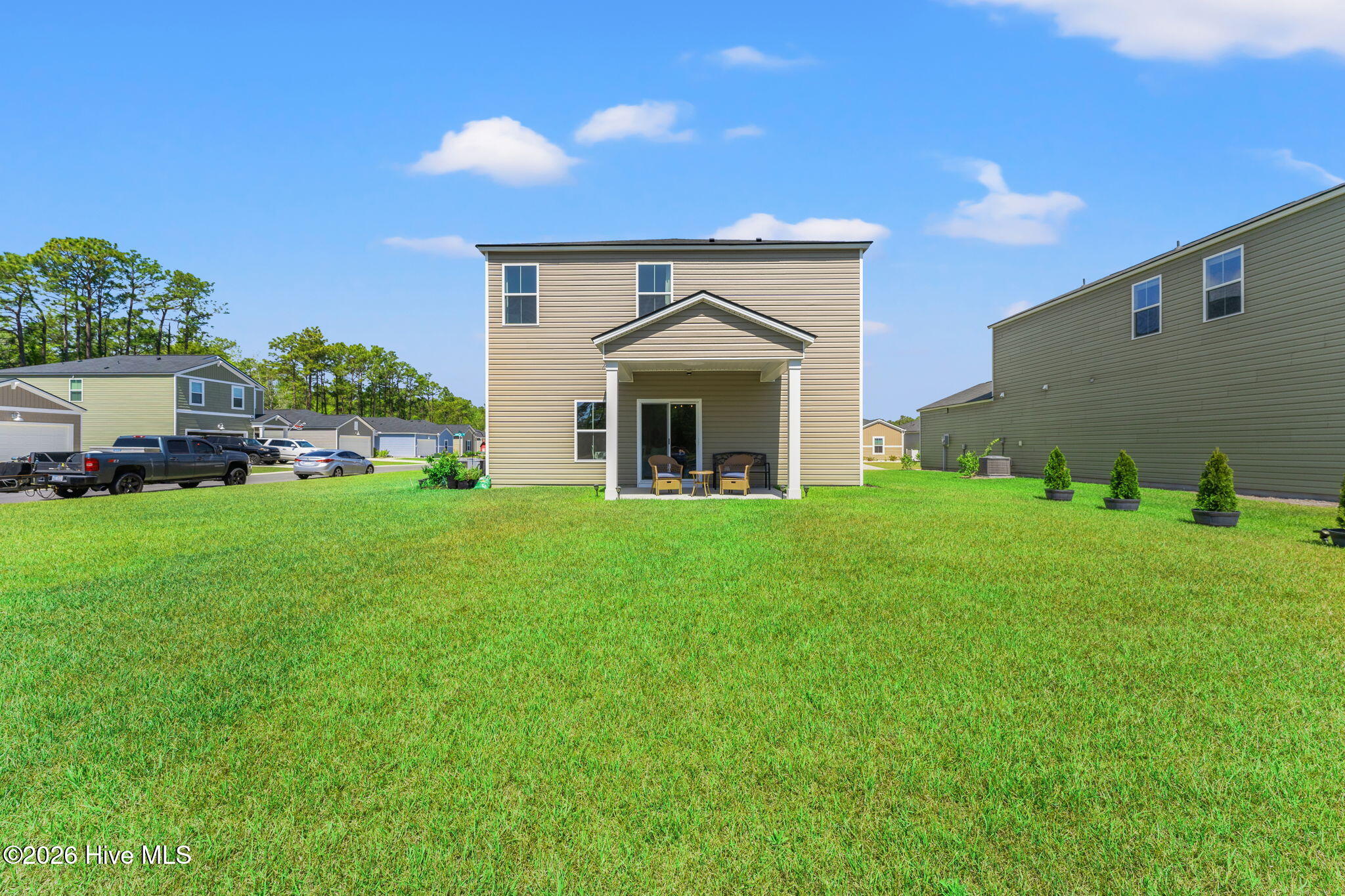 100566153 | Photo 40