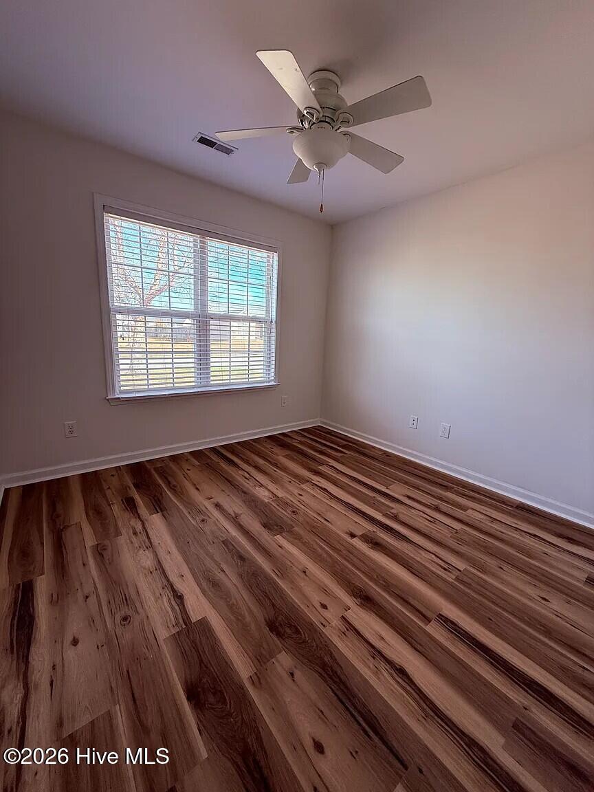 100561708 | Photo 18