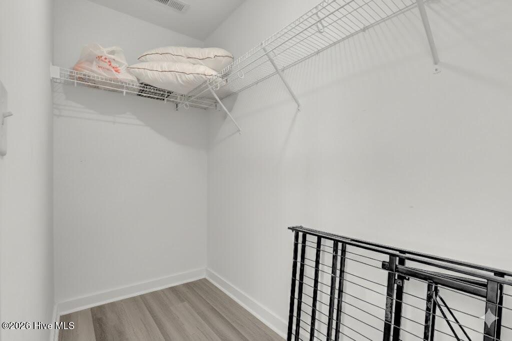 100564501 | Photo 31