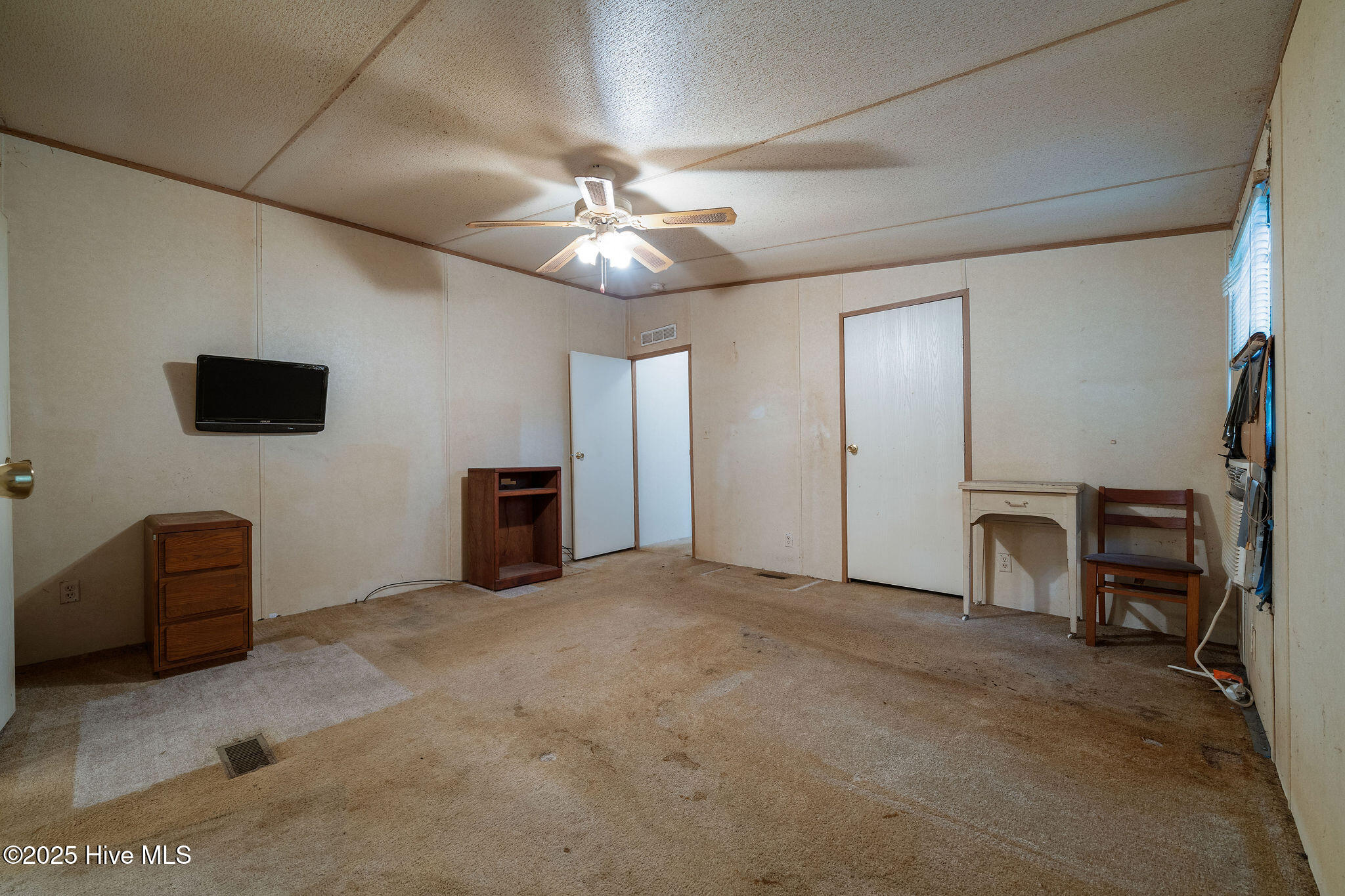 100513663 | Photo 24