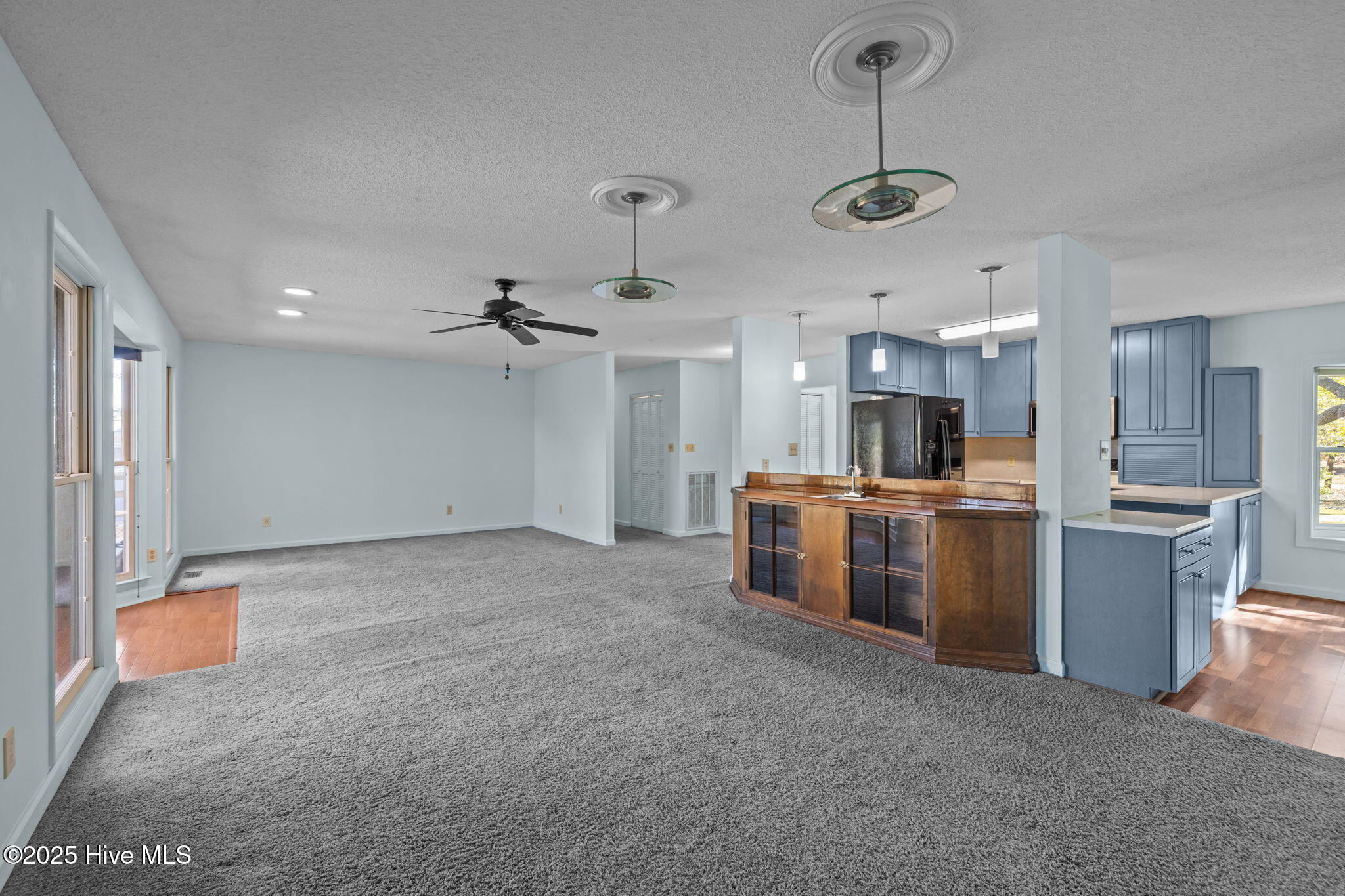 100541543 | Photo 20