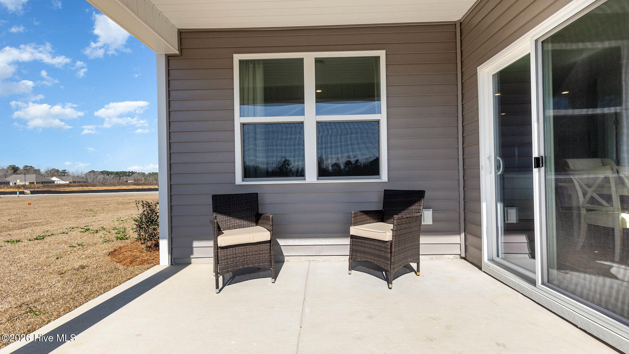 100563876 | Photo 26