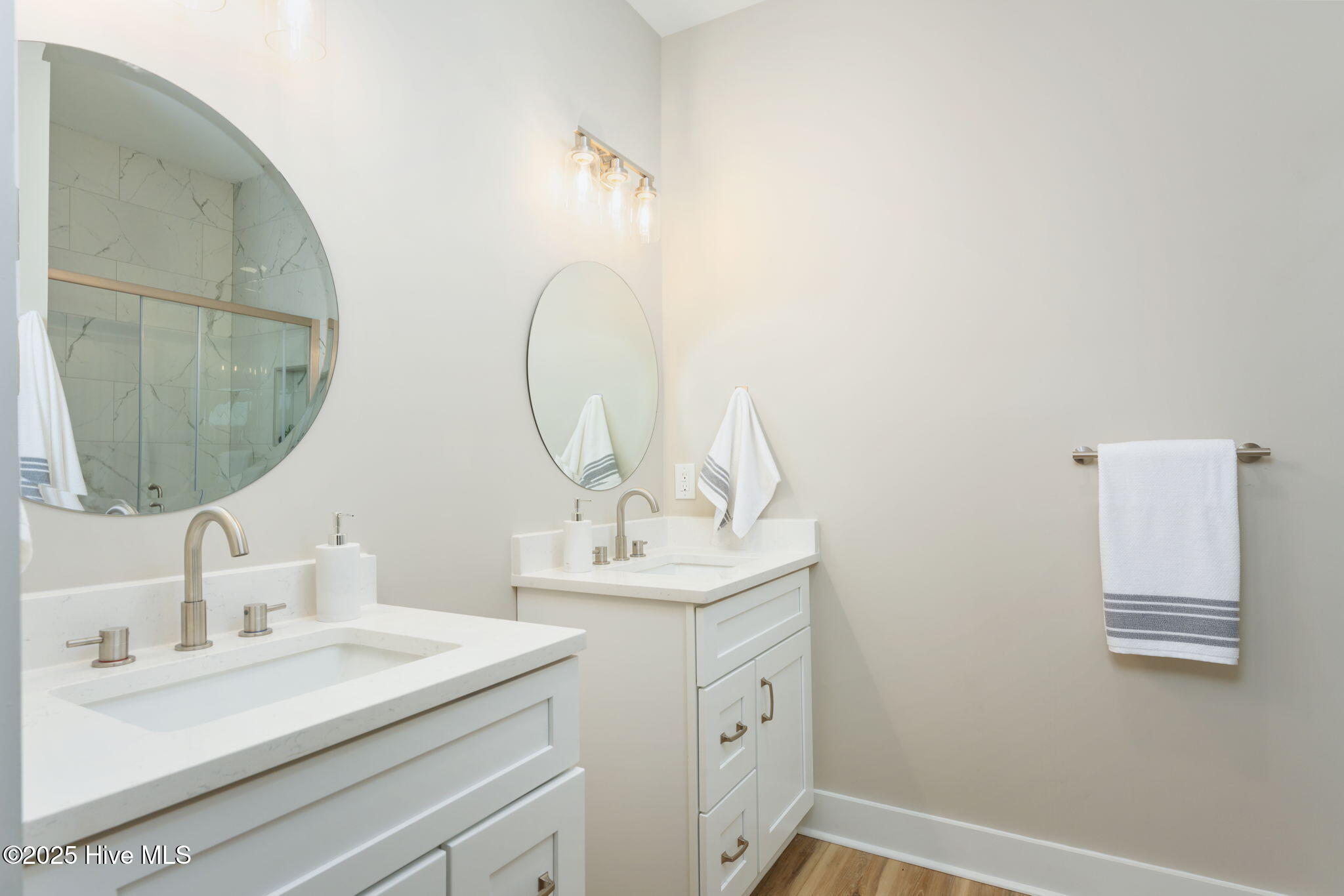 100541520 | Photo 31