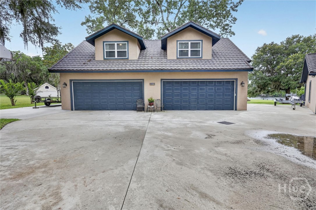 4 car garage