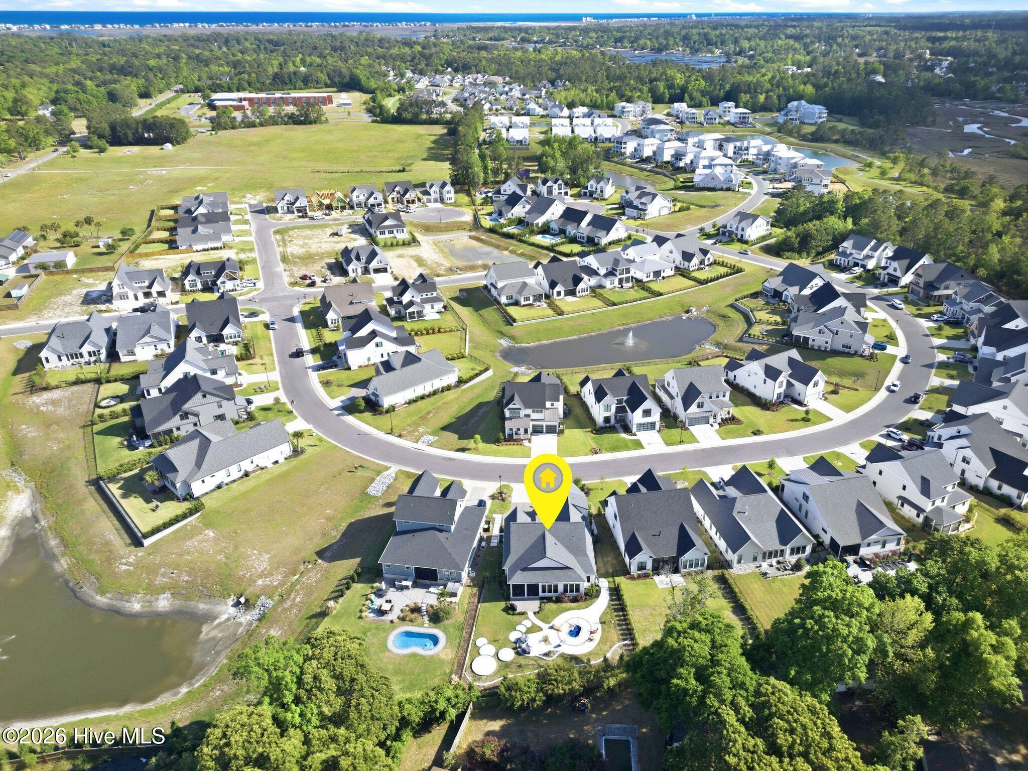 100569019 | Photo 67