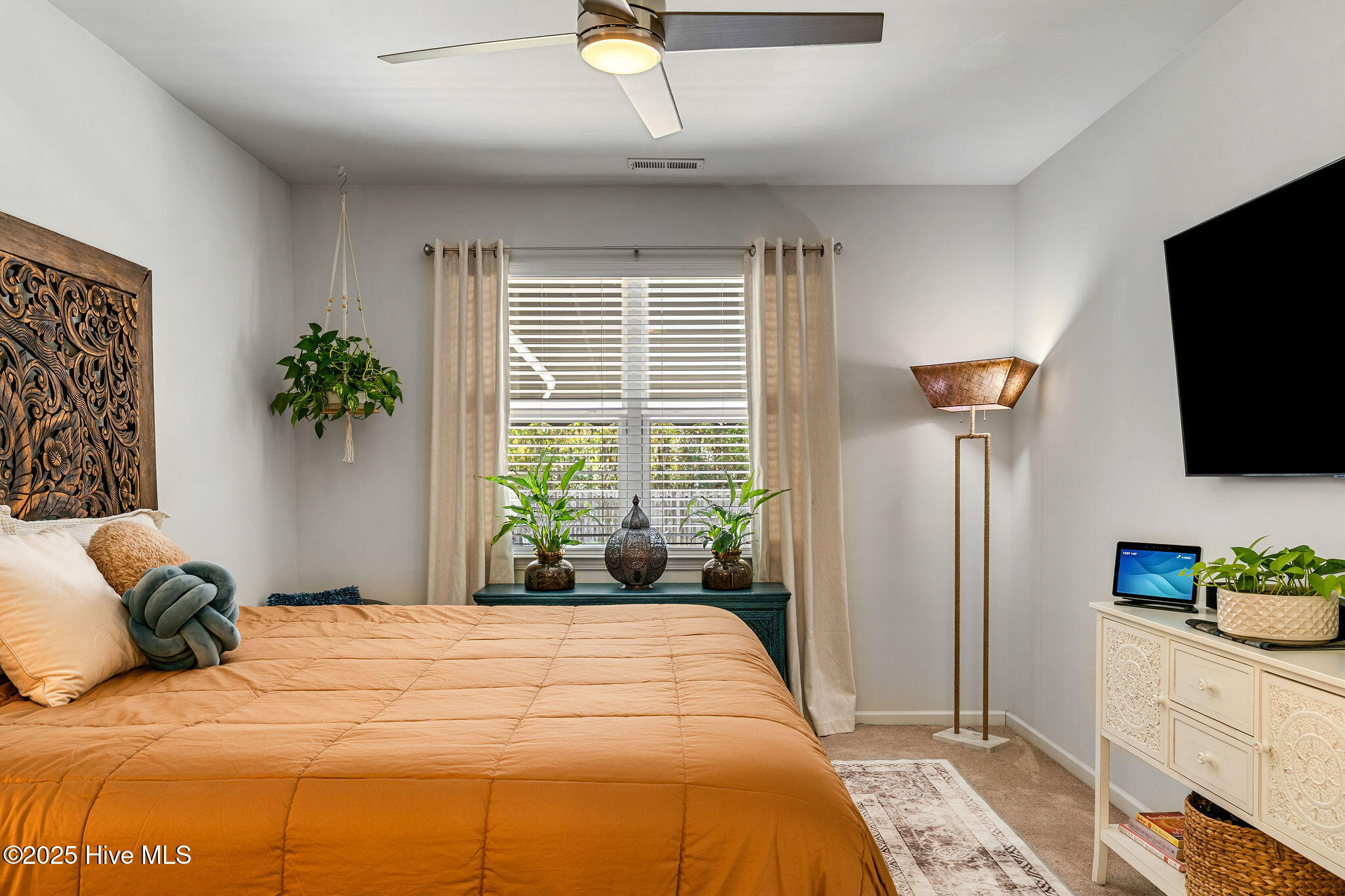 100539651 | Photo 30