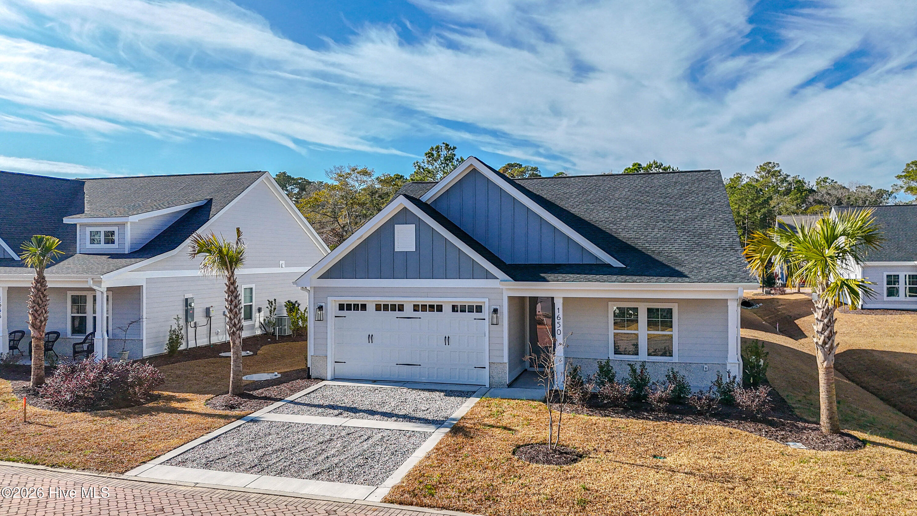 100548241 | Photo 50