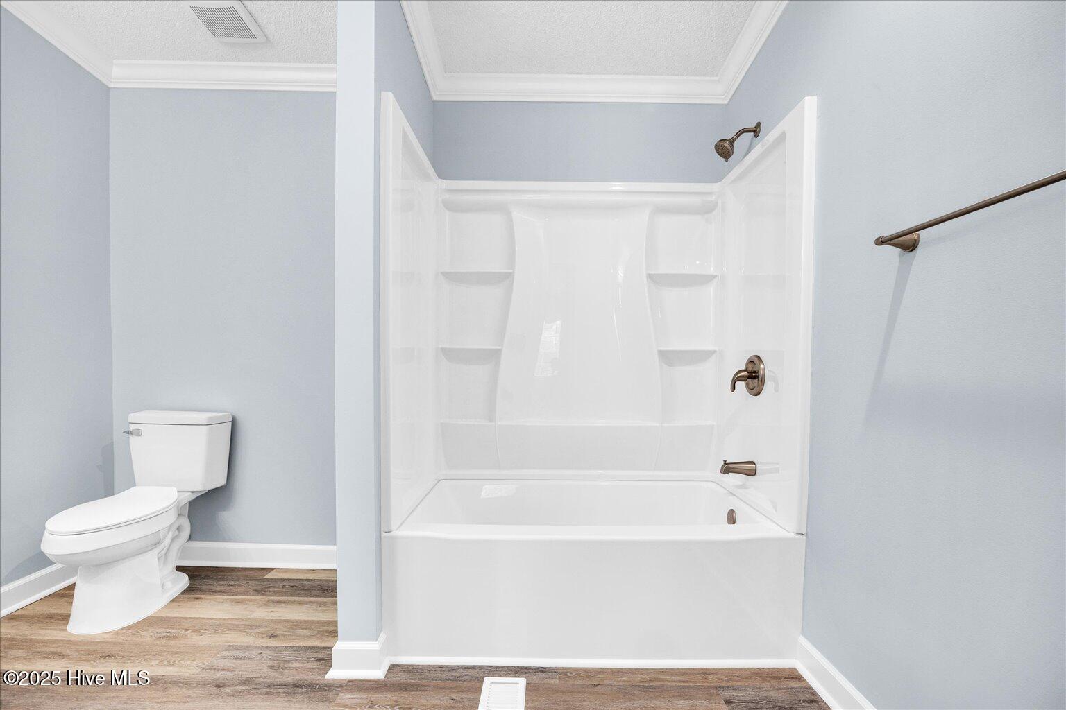 100512126 | Photo 17