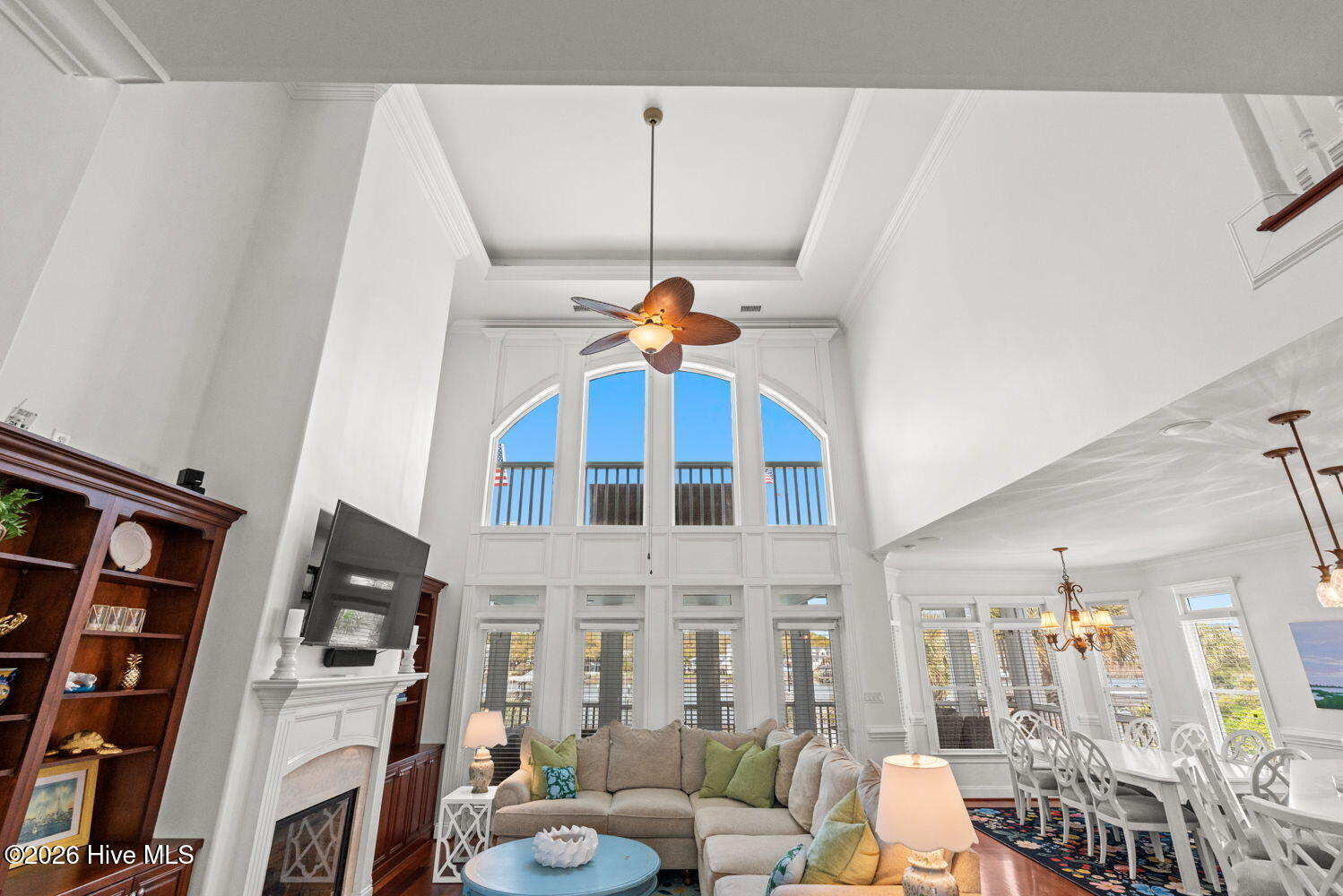 100566570 | Photo 23