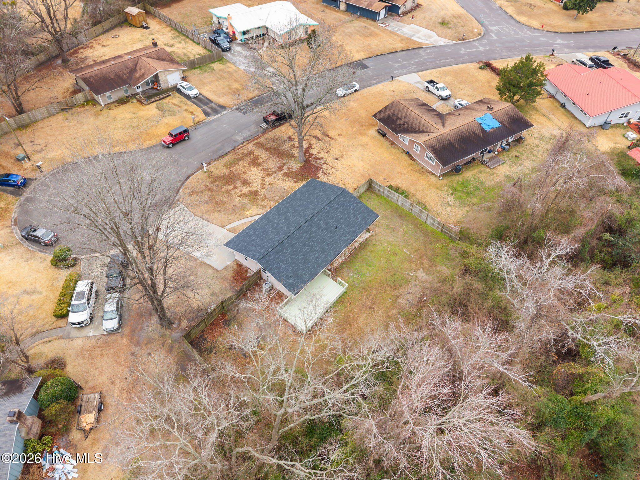 100552306 | Photo 43