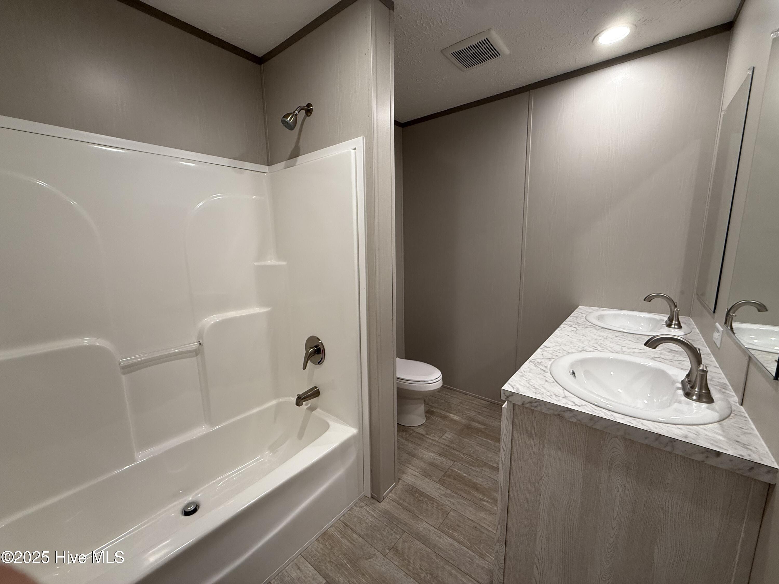 100518678 | Photo 20