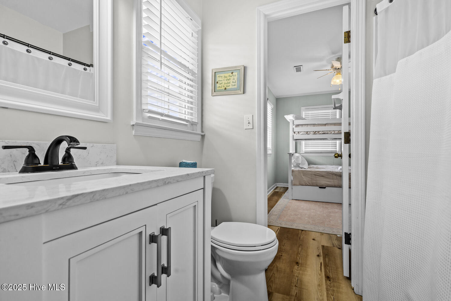 100525071 | Photo 19