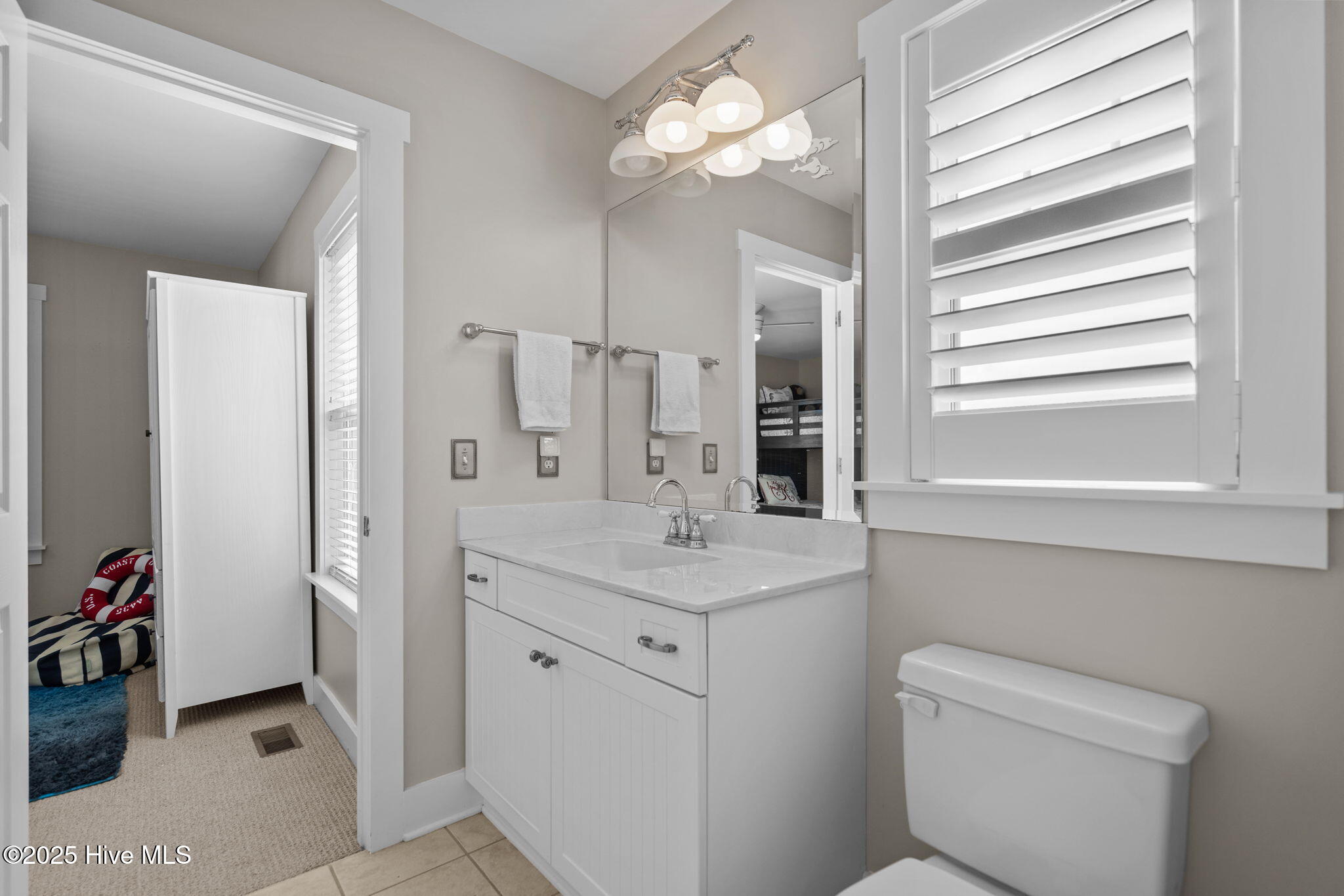 100528762 | Photo 49