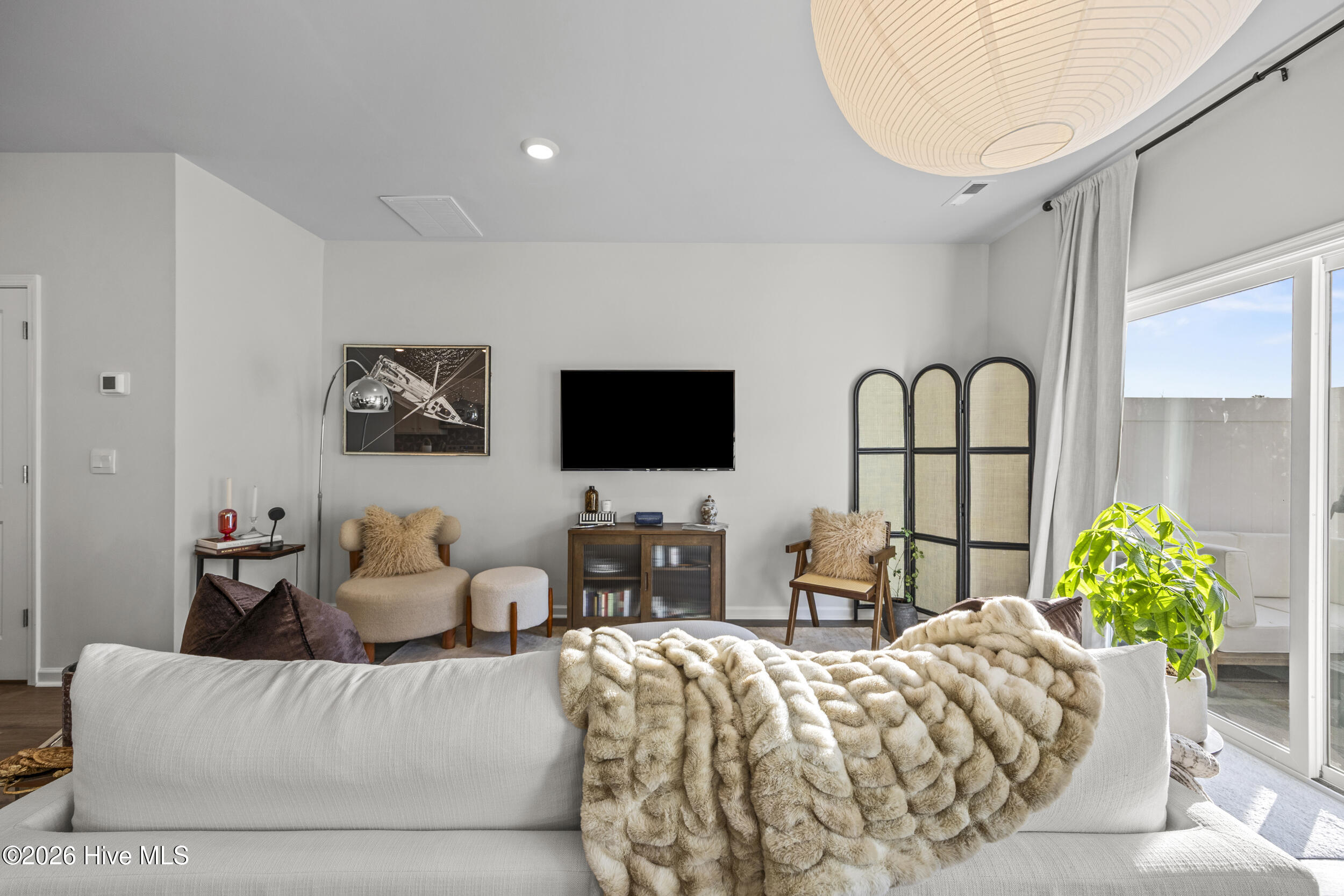 100554474 | Photo 15