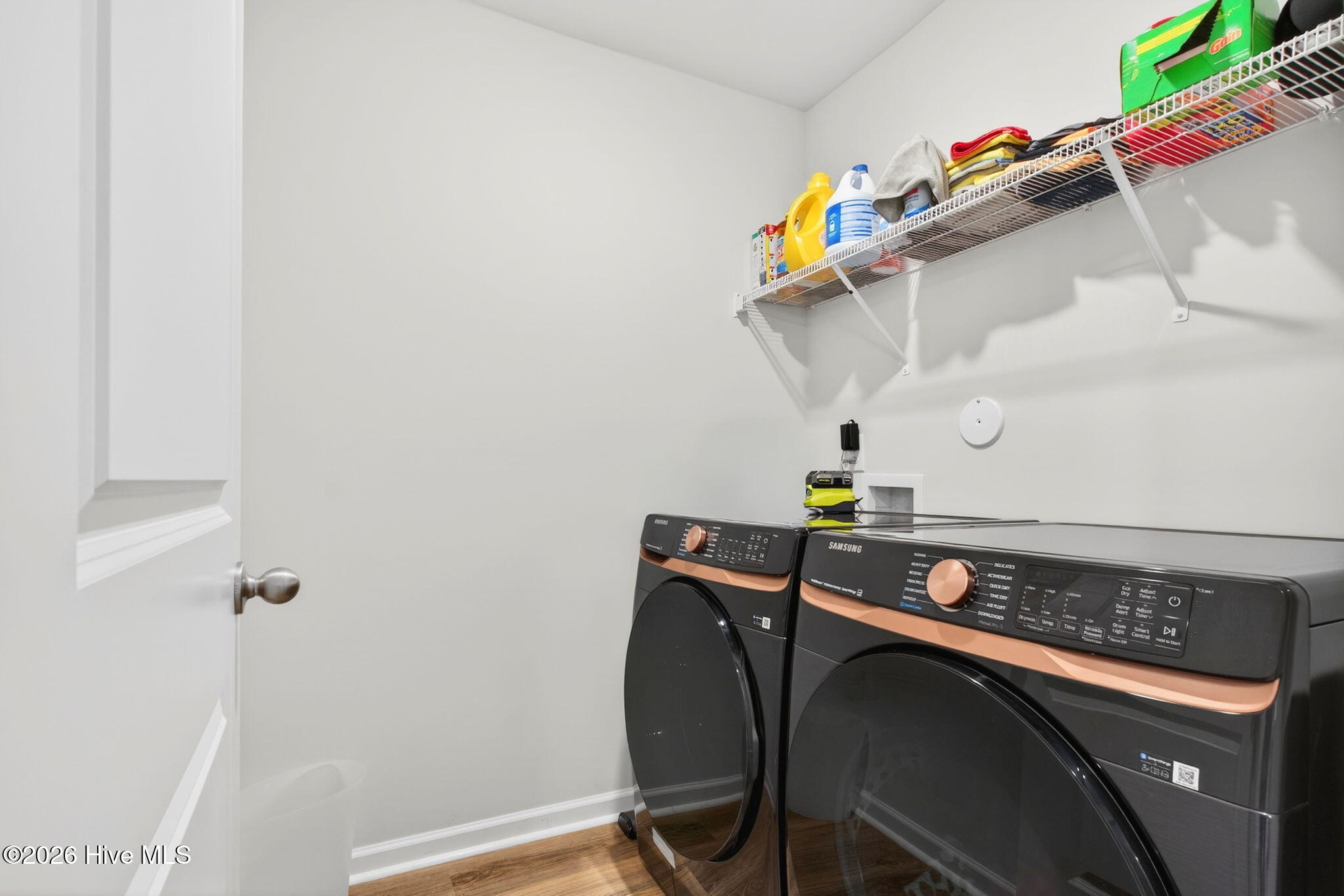 100556133 | Photo 39