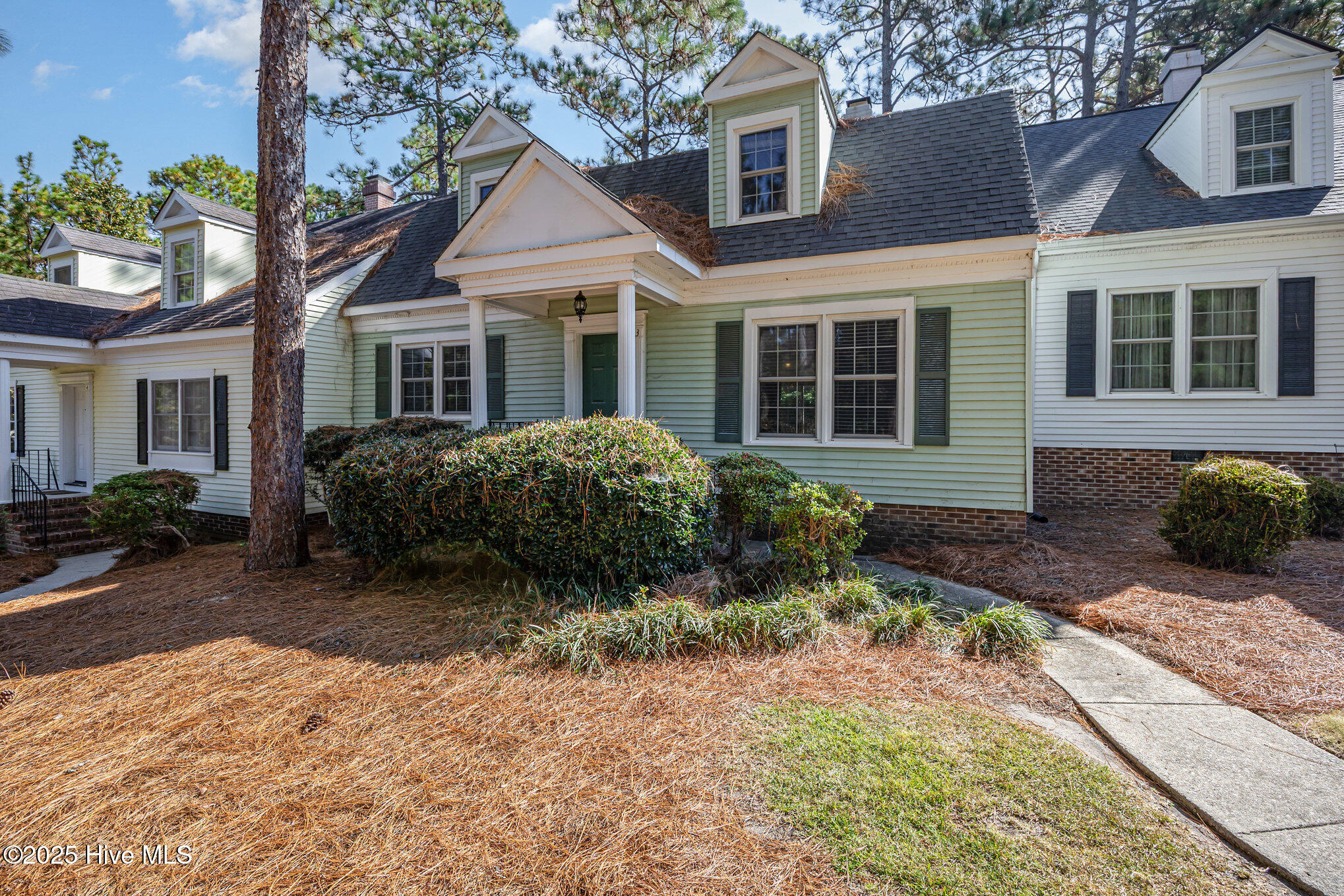 Homes for sale in Pinehurst, NC | 3 Colonial Pines Cir, Pinehurst, NC 28374 | MLS# 100534481