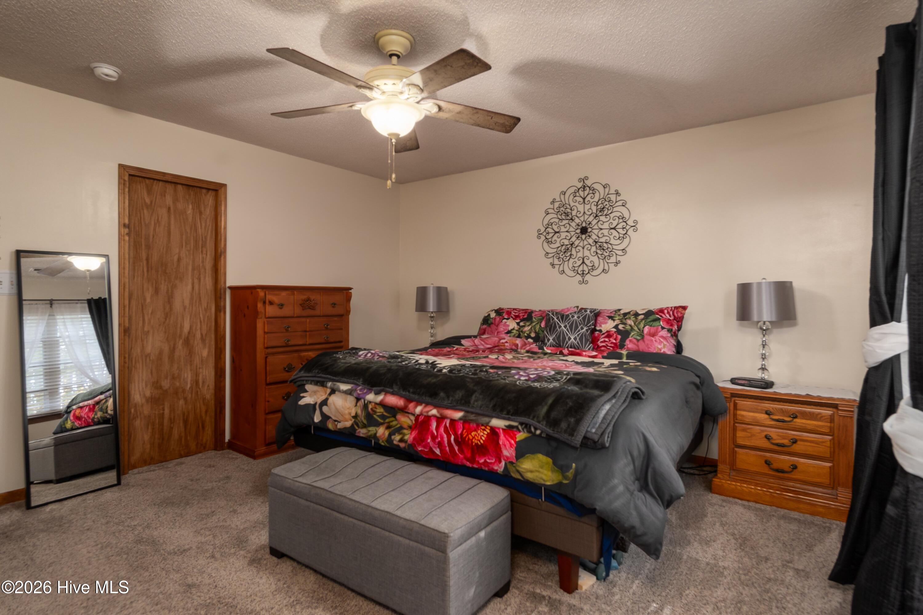 100564108 | Photo 22