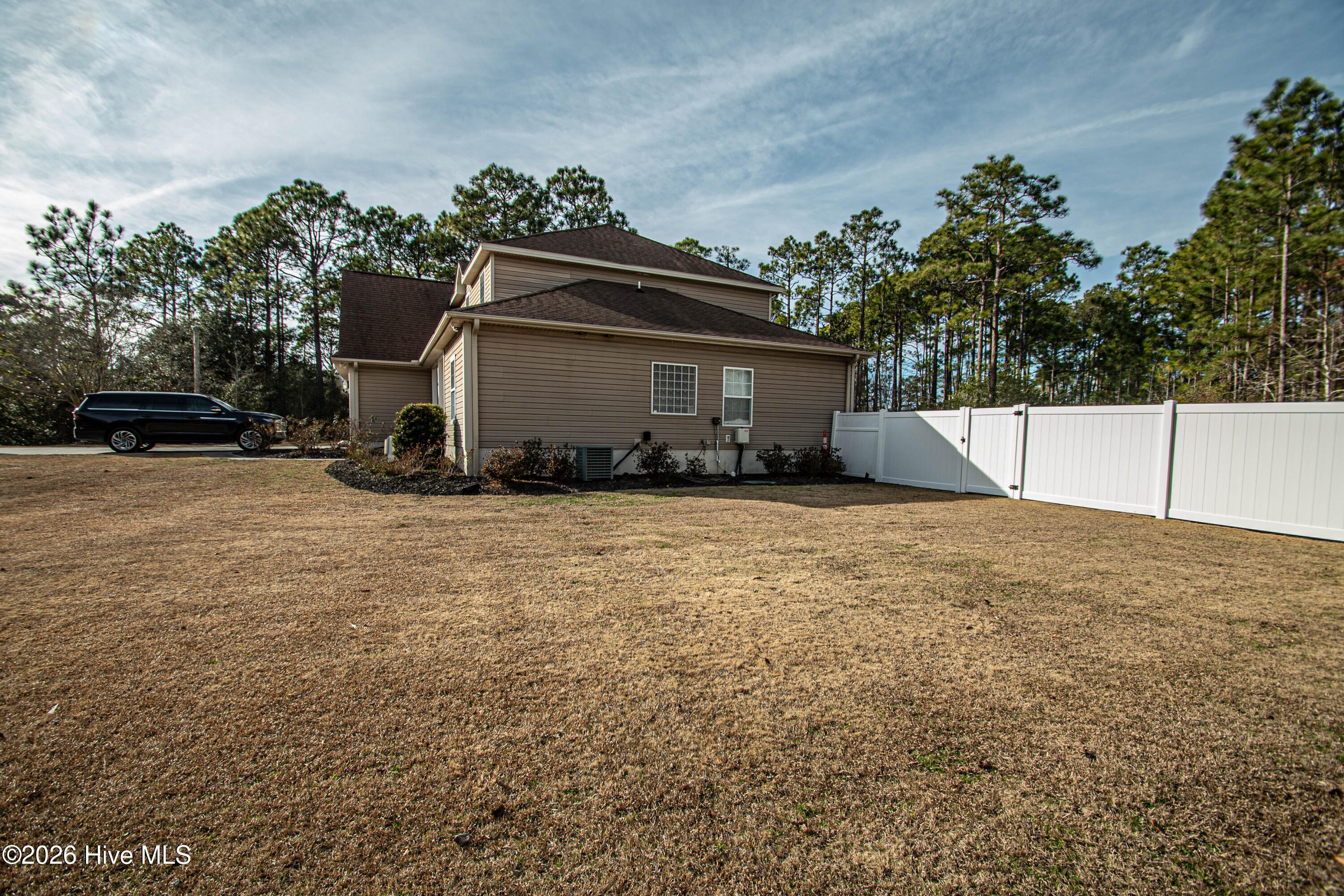 100553026 | Photo 11