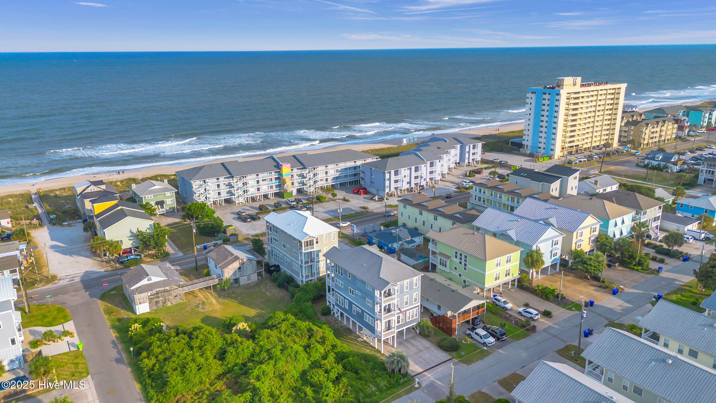 100530363 | Photo 46