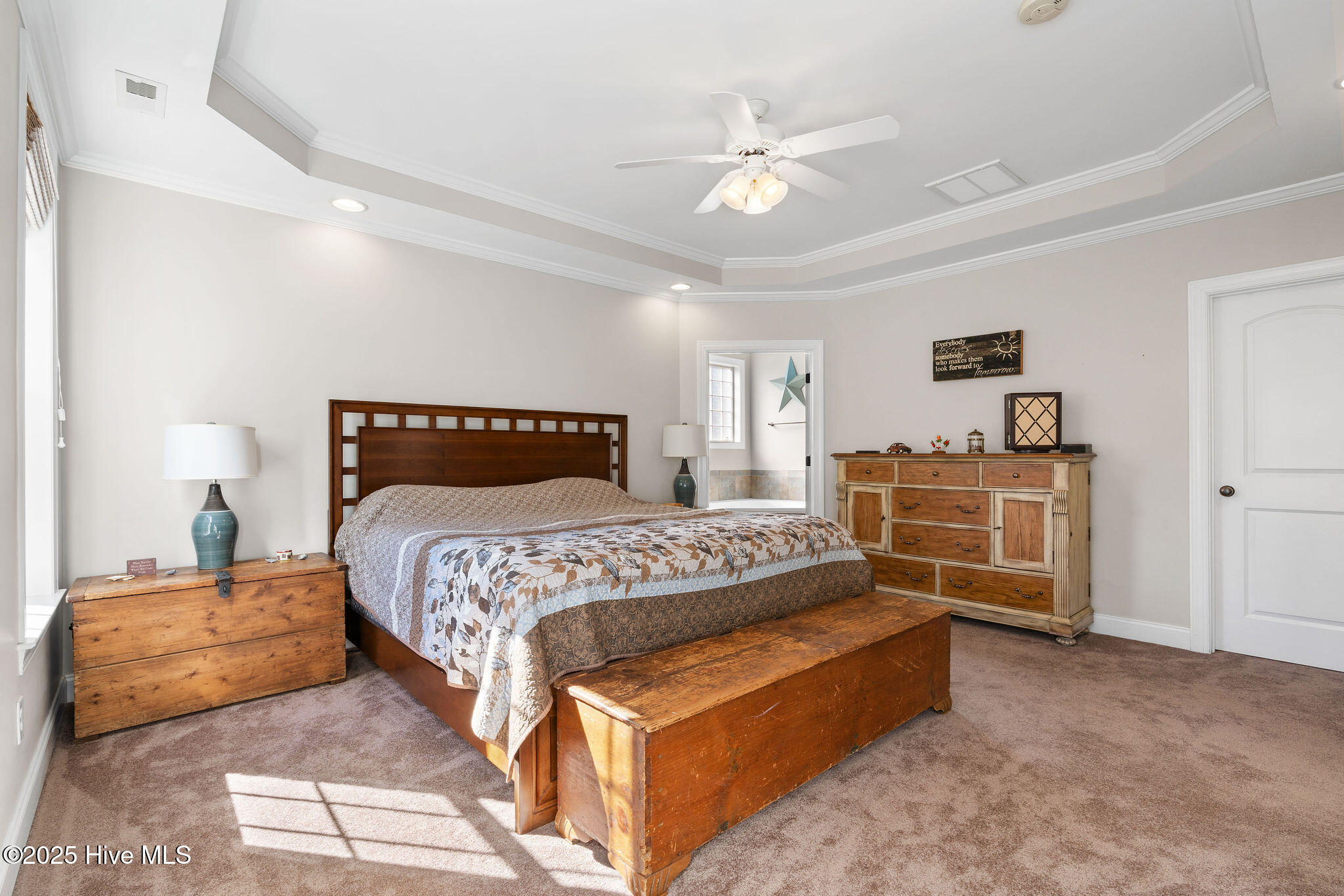 100542530 | Photo 31